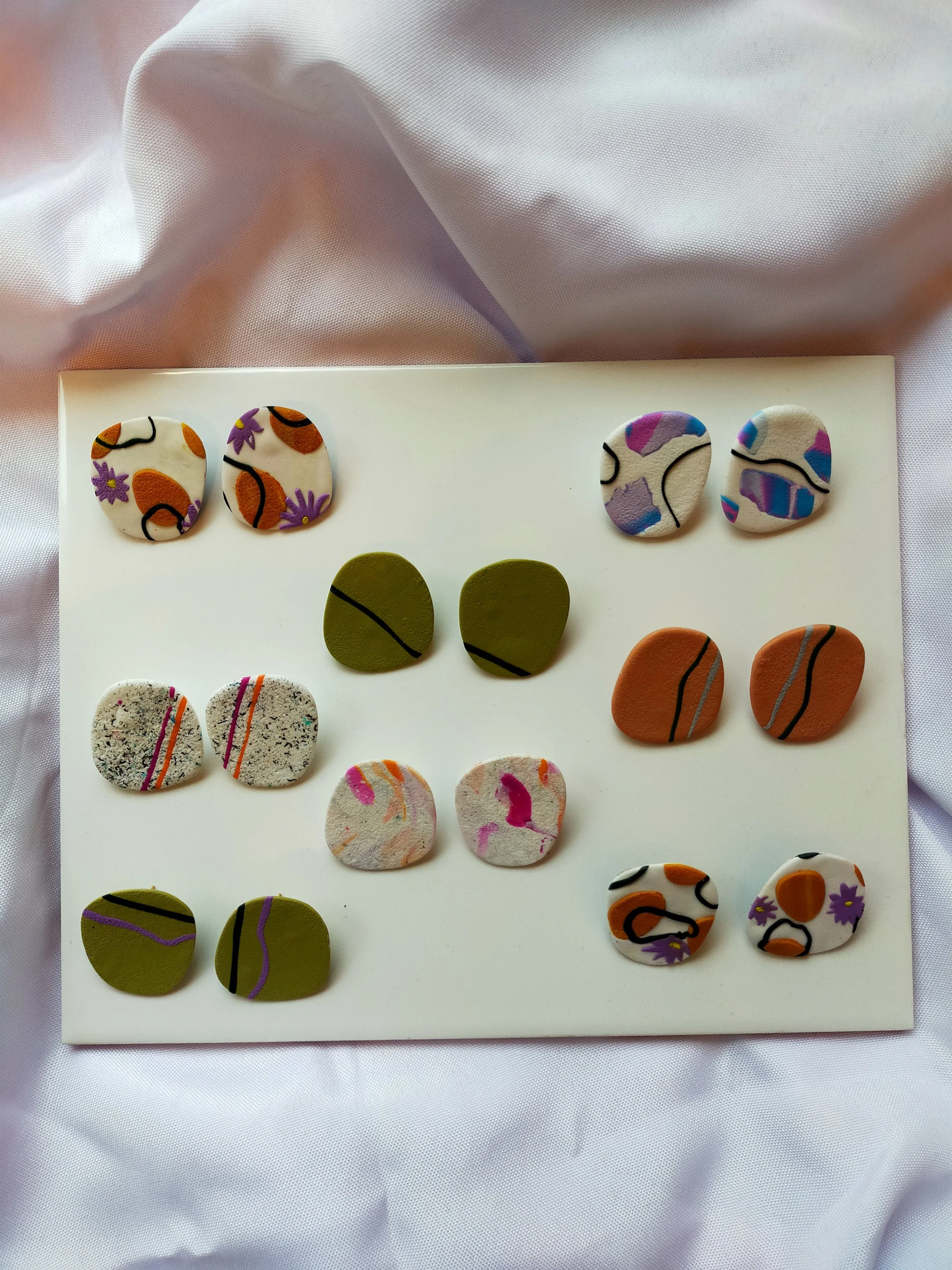 Stone-shape earrings