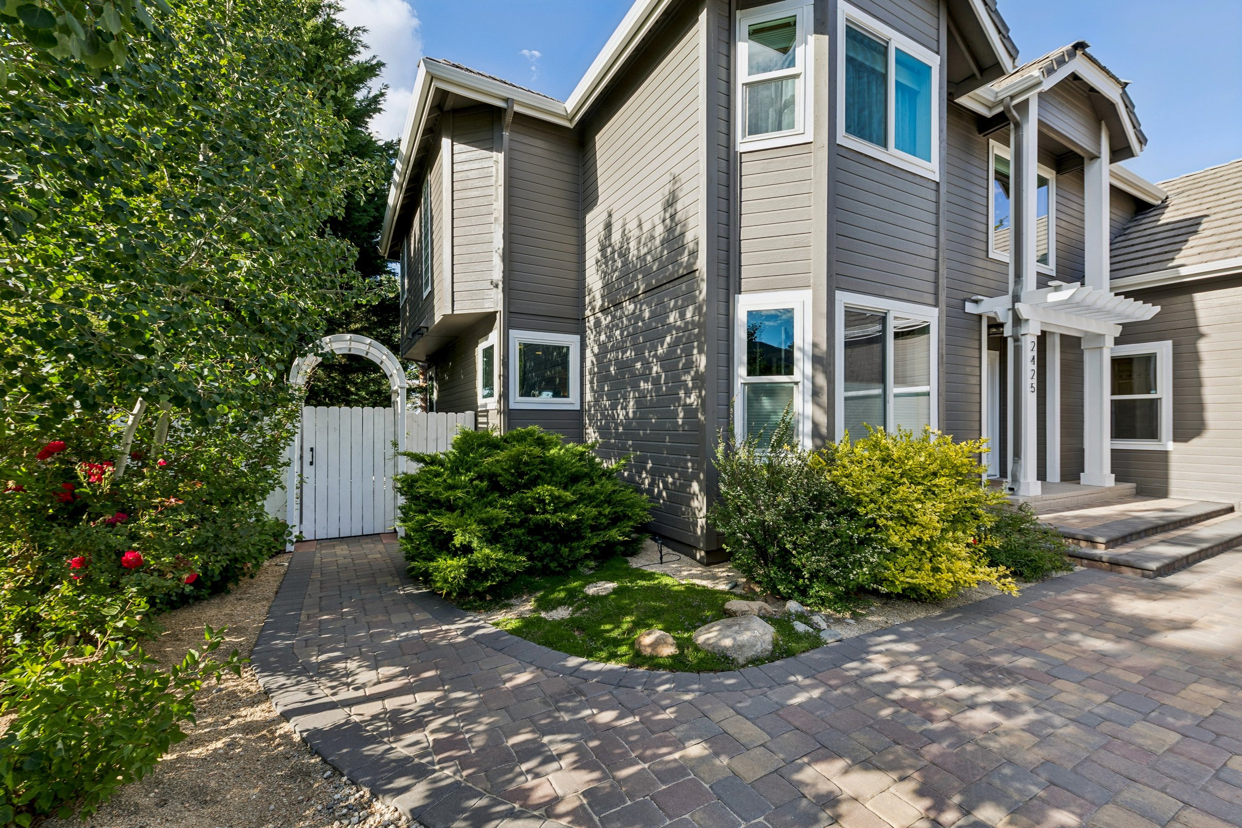 canopy-real-estate-2425-killington-drive-exterior-front-gate.jpg