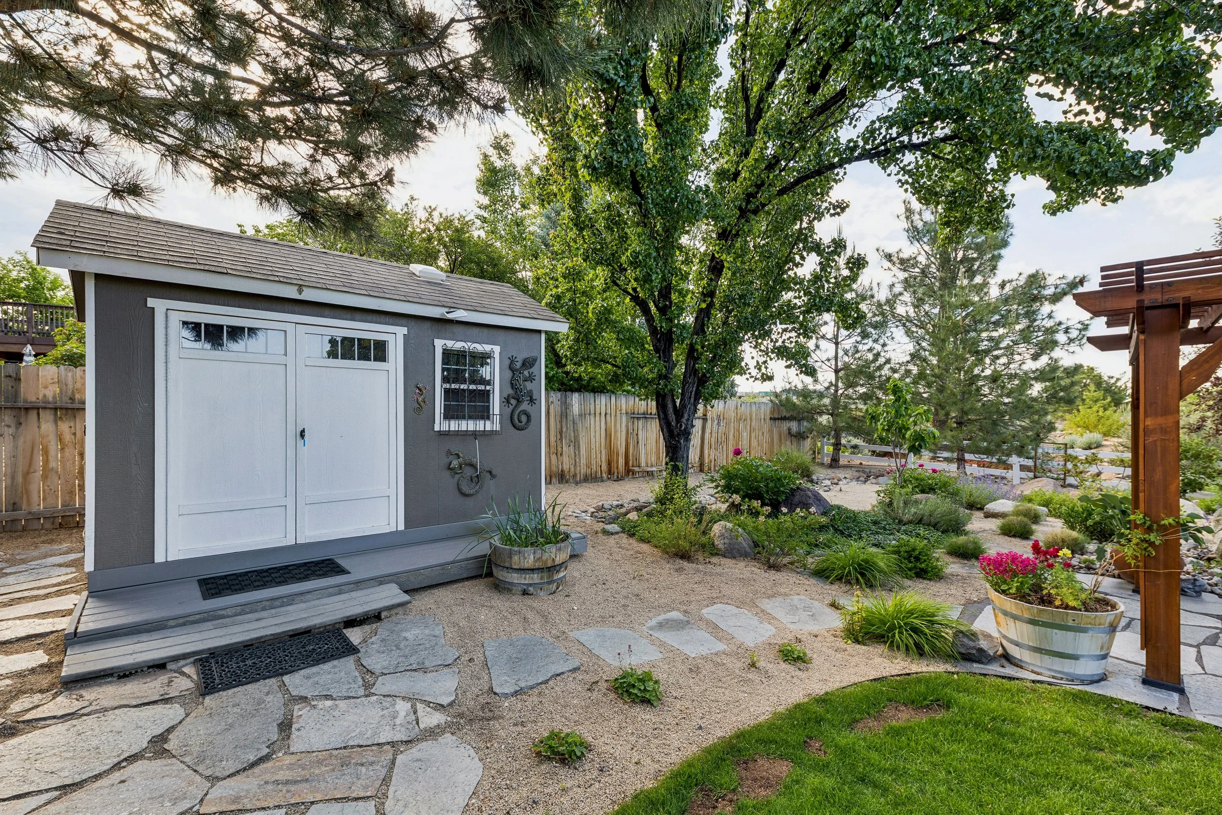 canopy-real-estate-2425-killington-drive-exterior-shed.jpg
