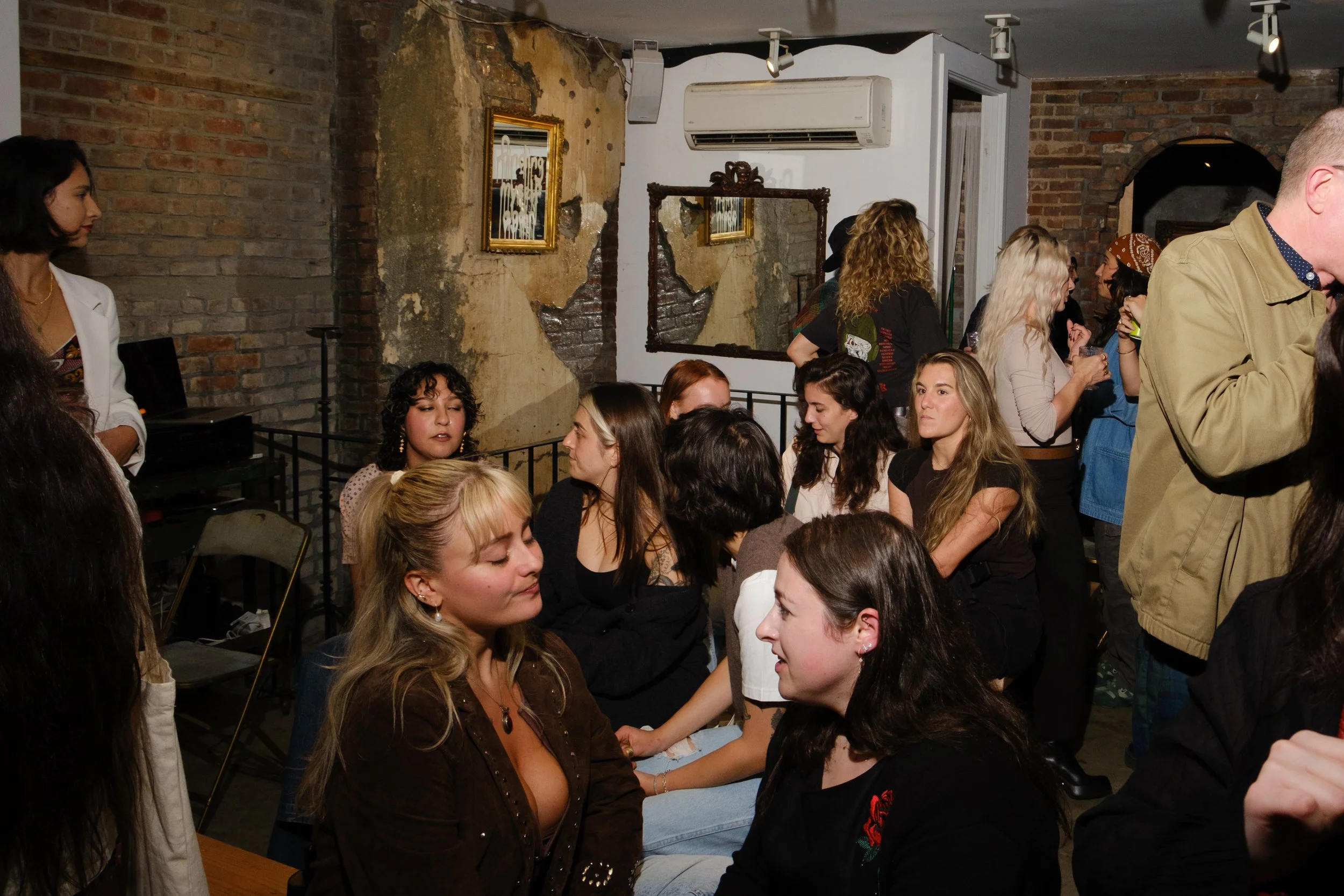 2.7_Parker Sapphic House 11.07.24-01-43.JPG