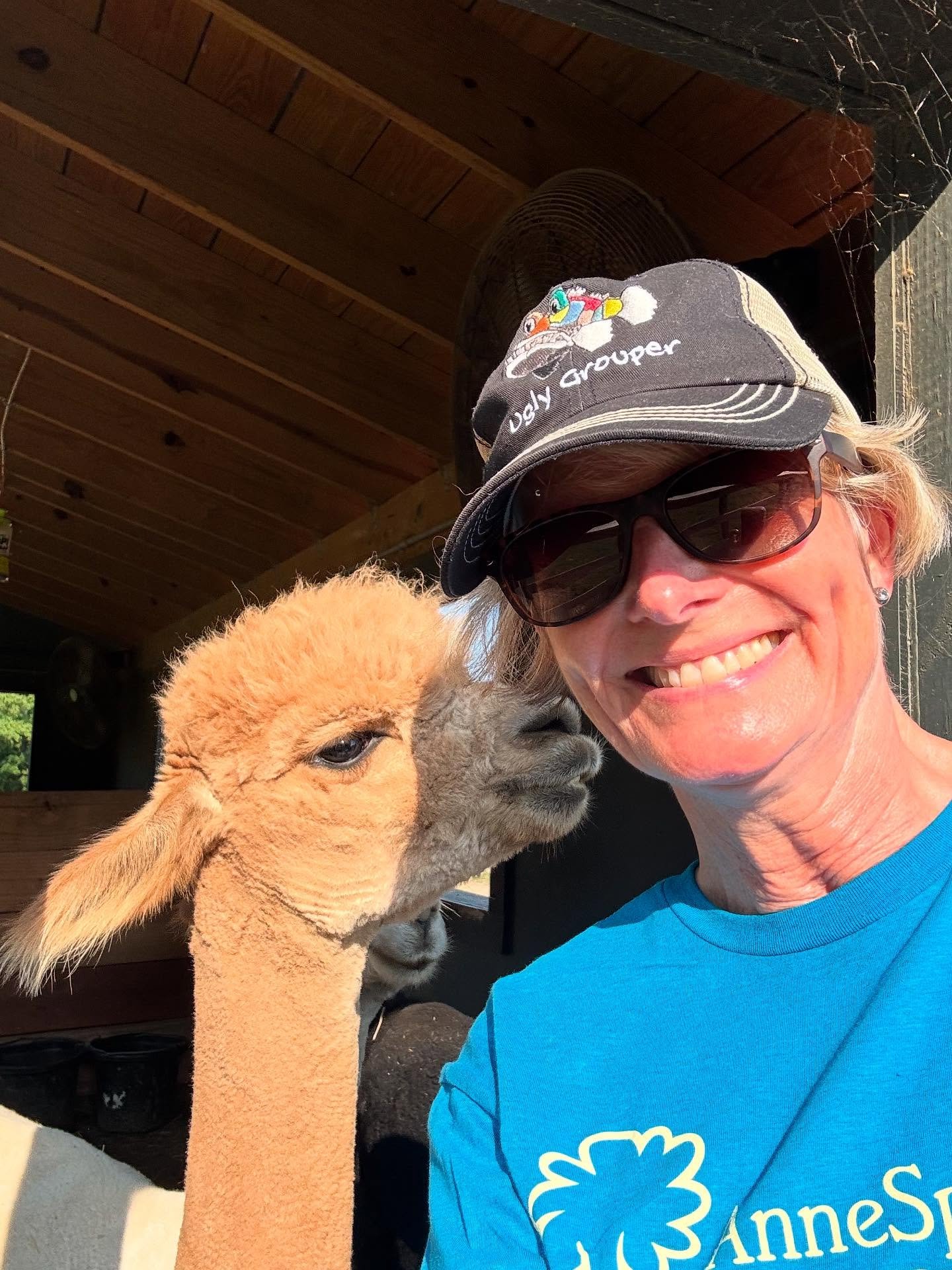 Sweet Rose! Volunteer with @ascgreenway 
https://www.ascgreenway.org/support/volunteer/