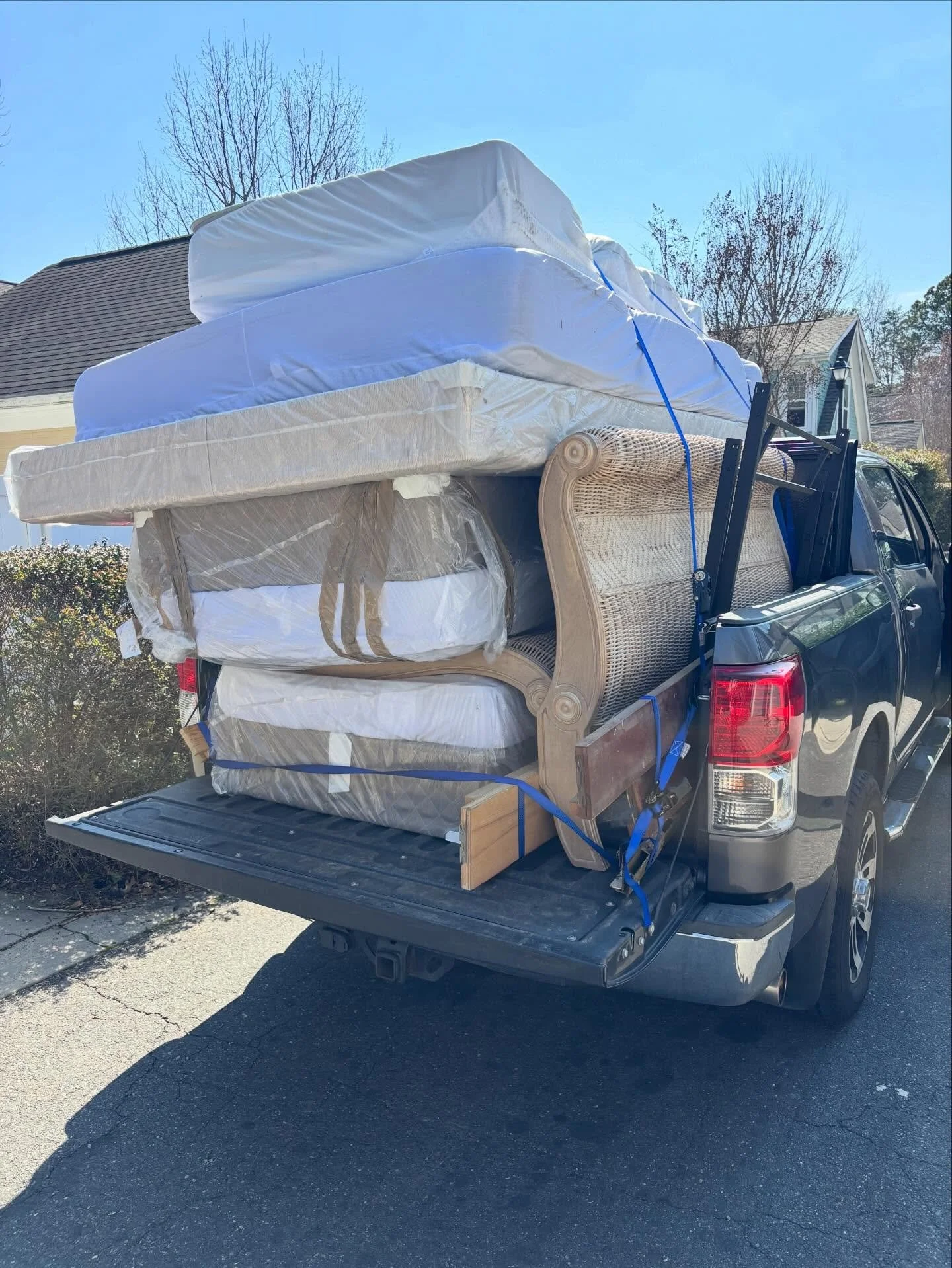 Thank you Do Good Now community!! Beds delivered to a local family in need!! 😊