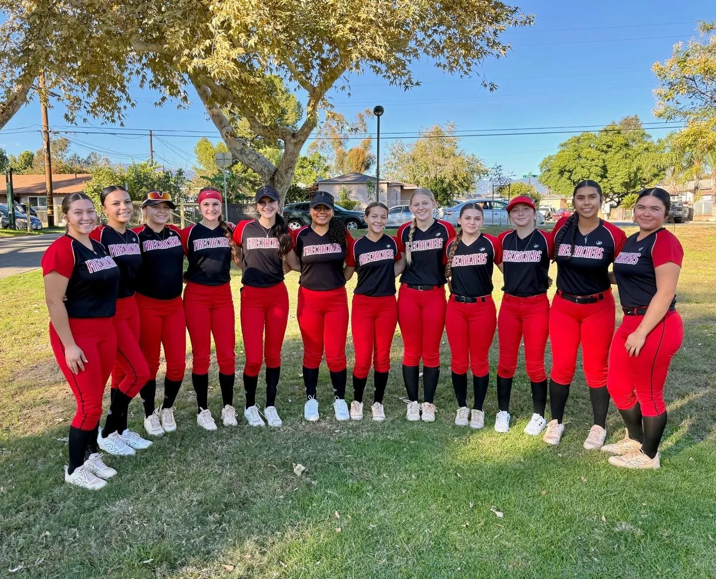 Our girls showcased their skills this past weekend at TC Don Battles On Showcase

#fcescarcega #fcescarcega16u #firecrackersescarcega #FCSTRONG #travelsoftball #bakersfieldsoftball #firecrackersoftball #TripleCrown #donbattleson