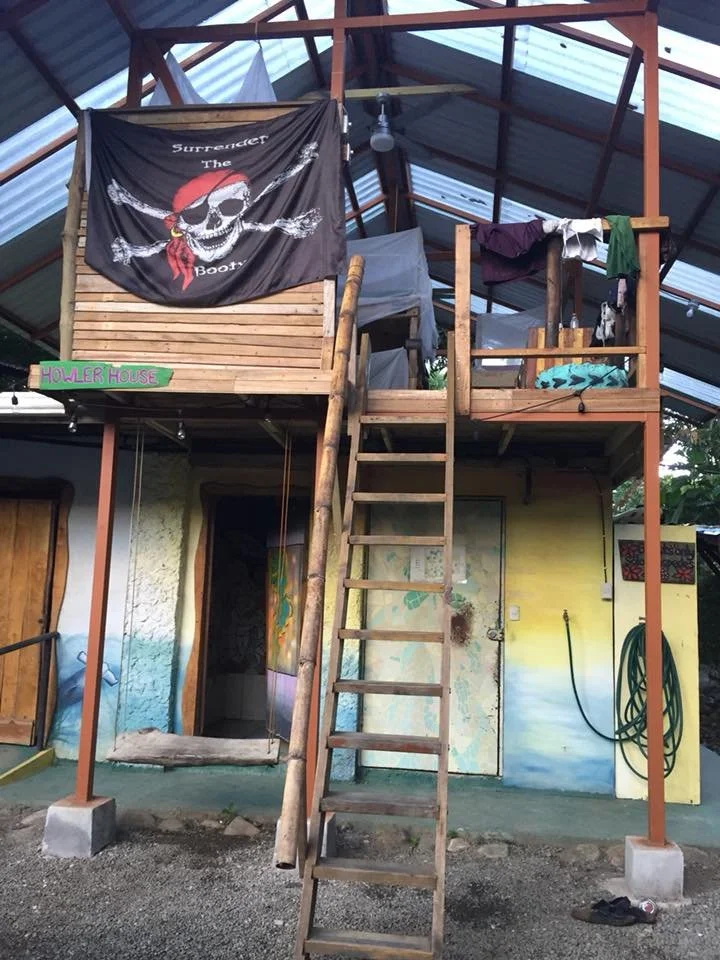 flutterby hostel in uvita.jpg