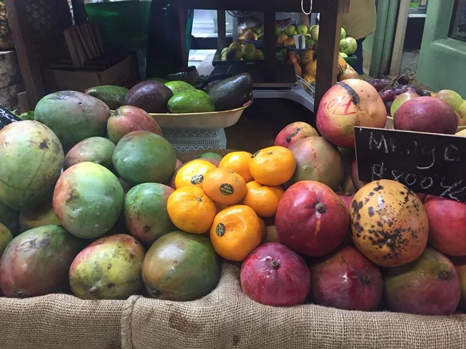 mercado central de san jose.jpg