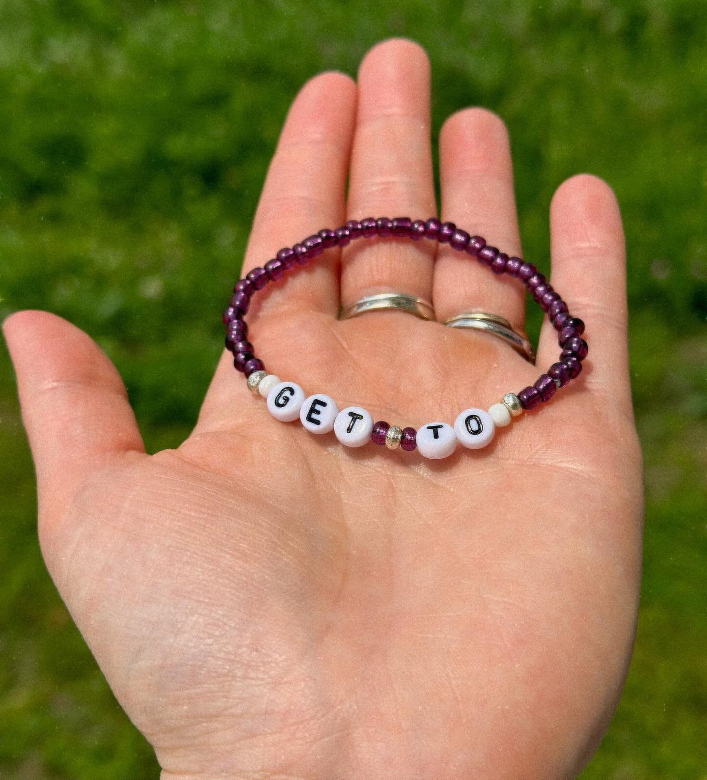Pretty purple 💜🦄👾🍇☮️🪻
I love making custom bracelets.