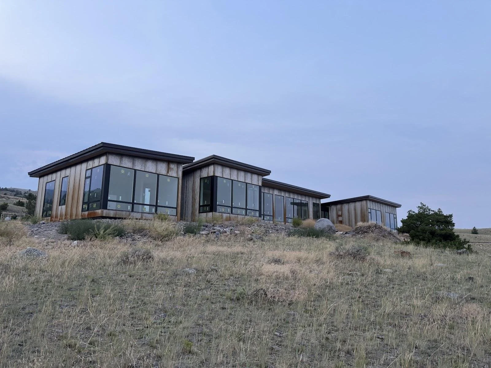 Paradise View custom home above the Paradise Valley near Emigrant, Montana