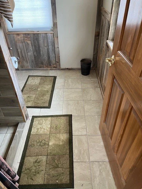 cabin 2 private bathroom.jpg