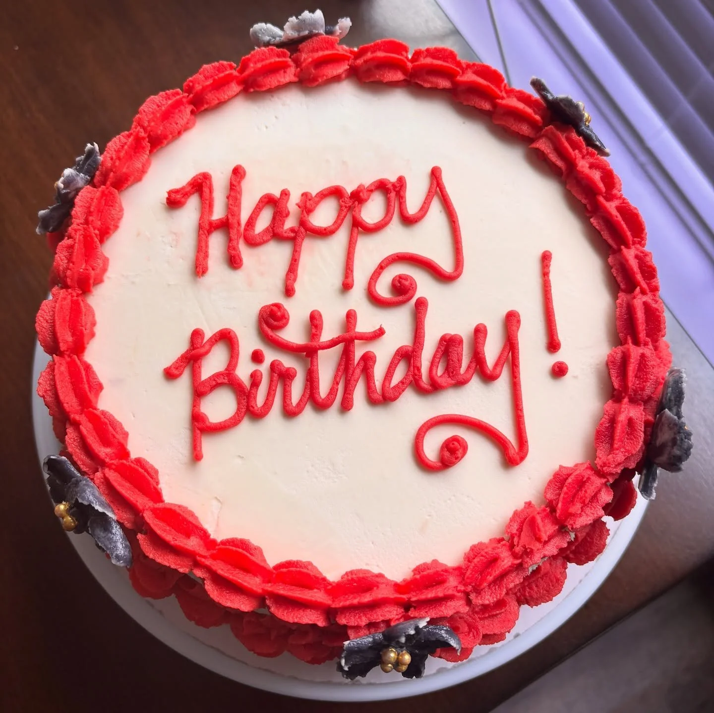 Honored to make this Delta Sigma Theta inspired birthday cake, the request was to keep it simple and cute and I think we delivered just that! 

Check out my website or DM me if you&rsquo;re interested in ordering your own custom gluten free cake!

#d