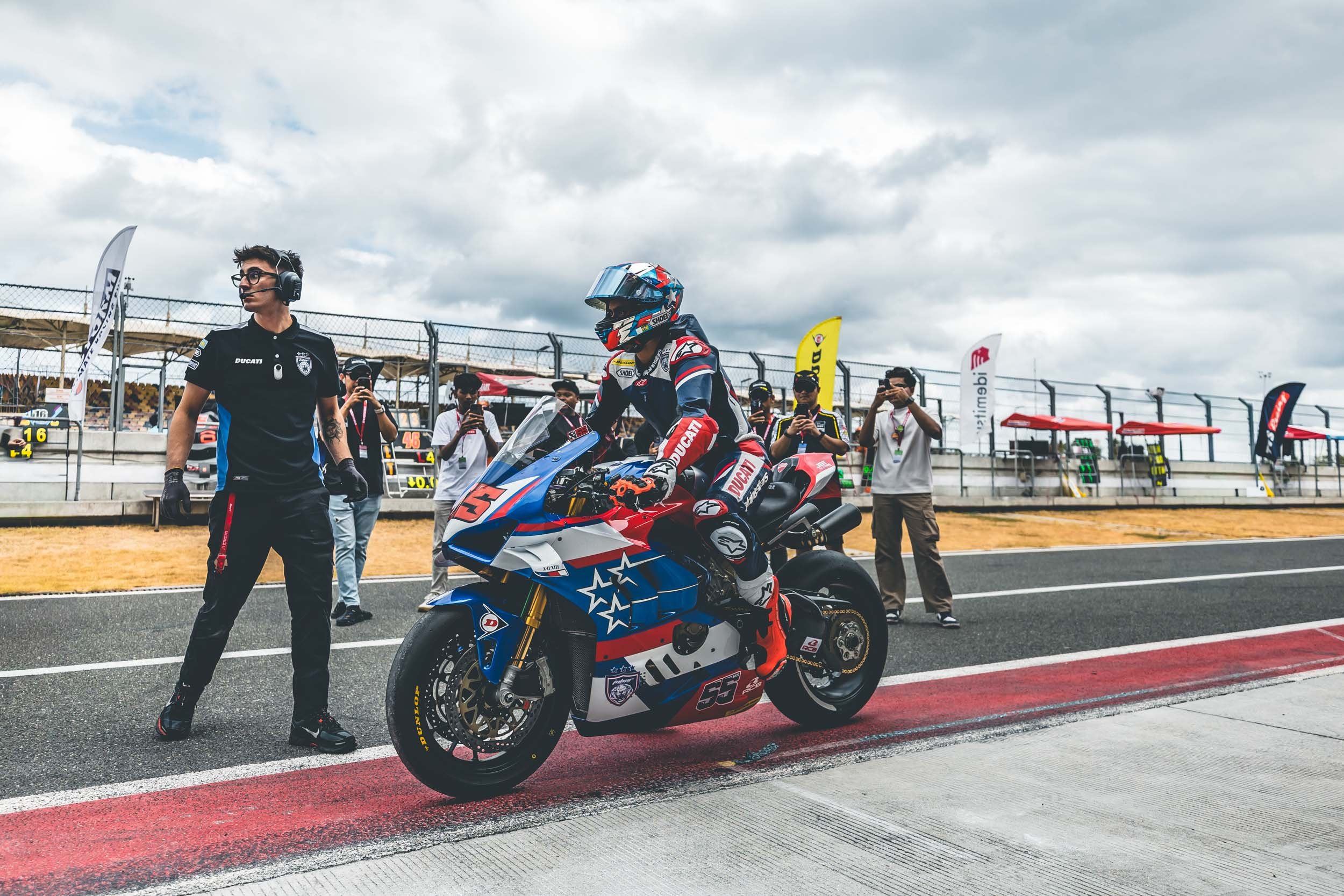 Motorcycle Racing Mandalika Circuit 24.JPG