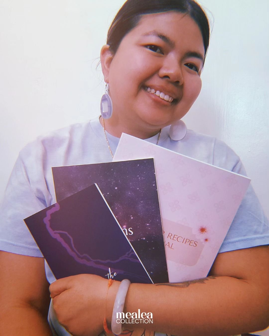 Just your fave Khmer/Krom girly and her books ☺️ + some updates for y'all!

✨ Vesna @plumvine has been a long time follower and supporter of mine. I was so happy to hear about the opening of her family-owned bookstore, @mamsbookstore. We worked toget