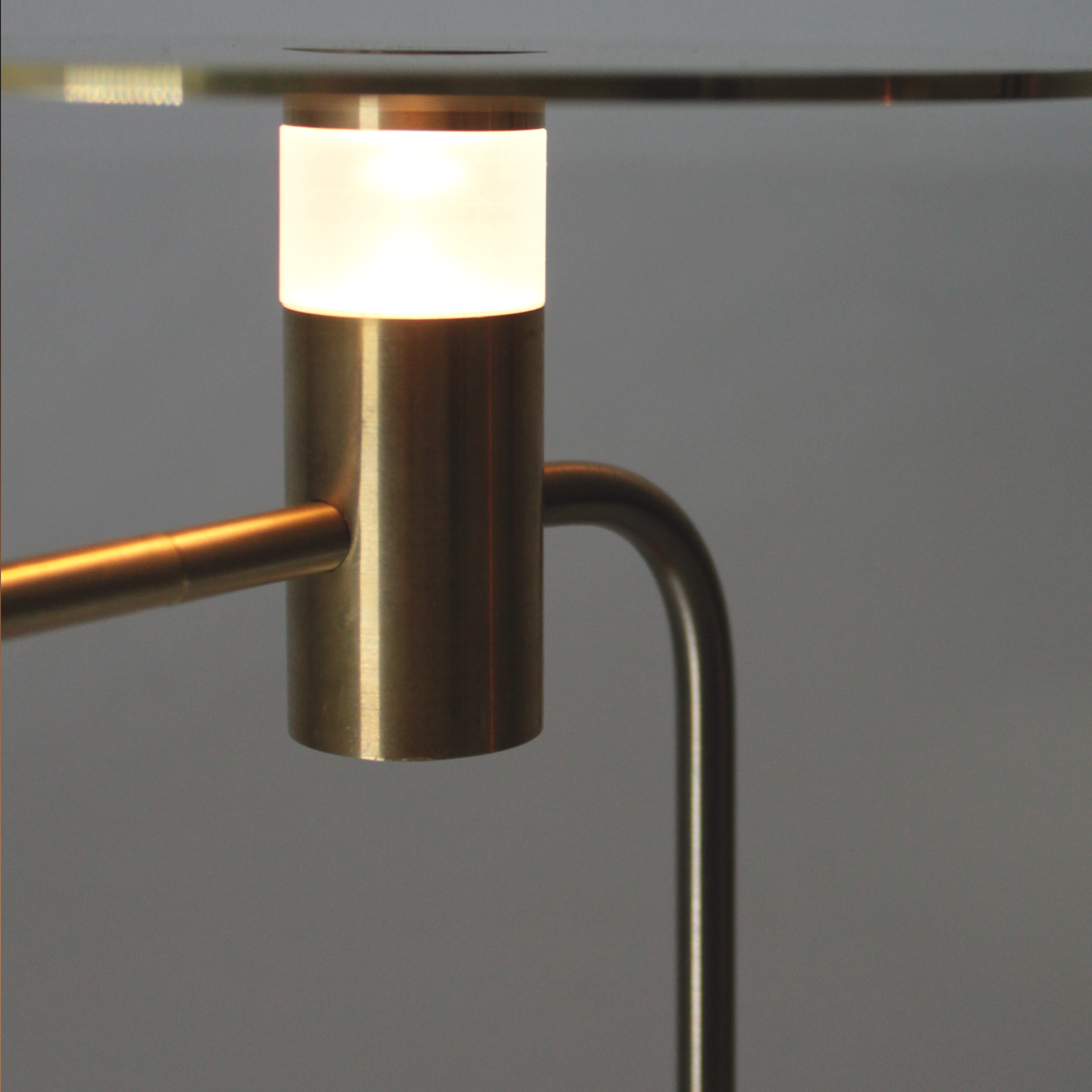 Lorraine, an embodiment of modern sophistication with a touch of timeless nostalgia