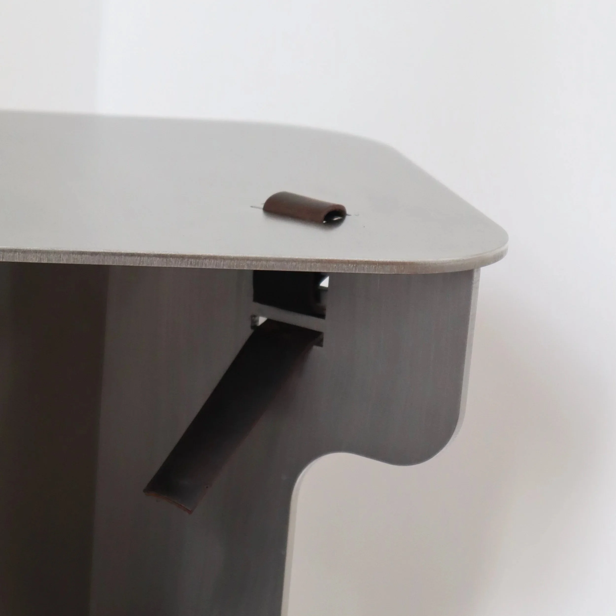 fret-stool-black-brown-3.jpg