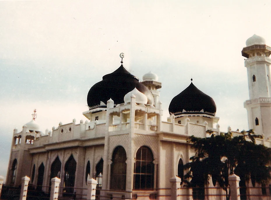 lomoaceh11.jpg