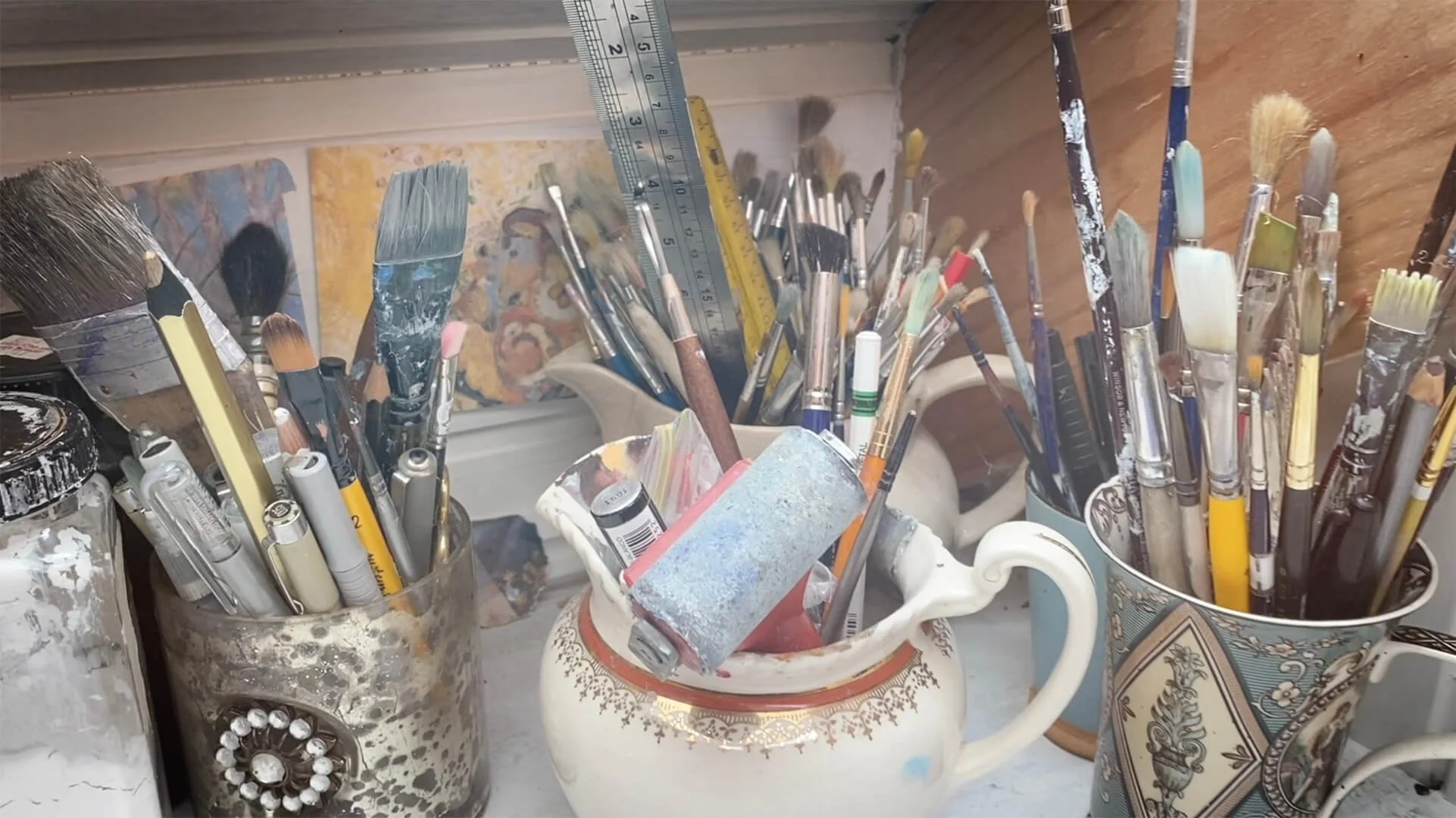 Artist-brushes-and-tools copy.jpg