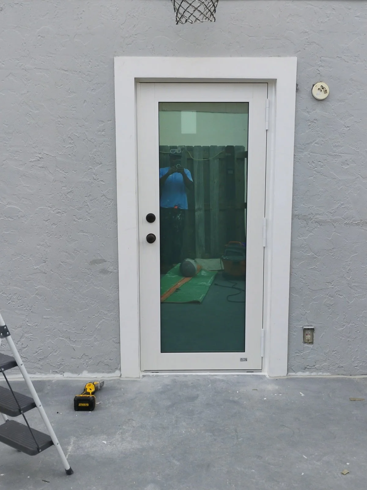 MG-3000 Low E + Privacy interlayer