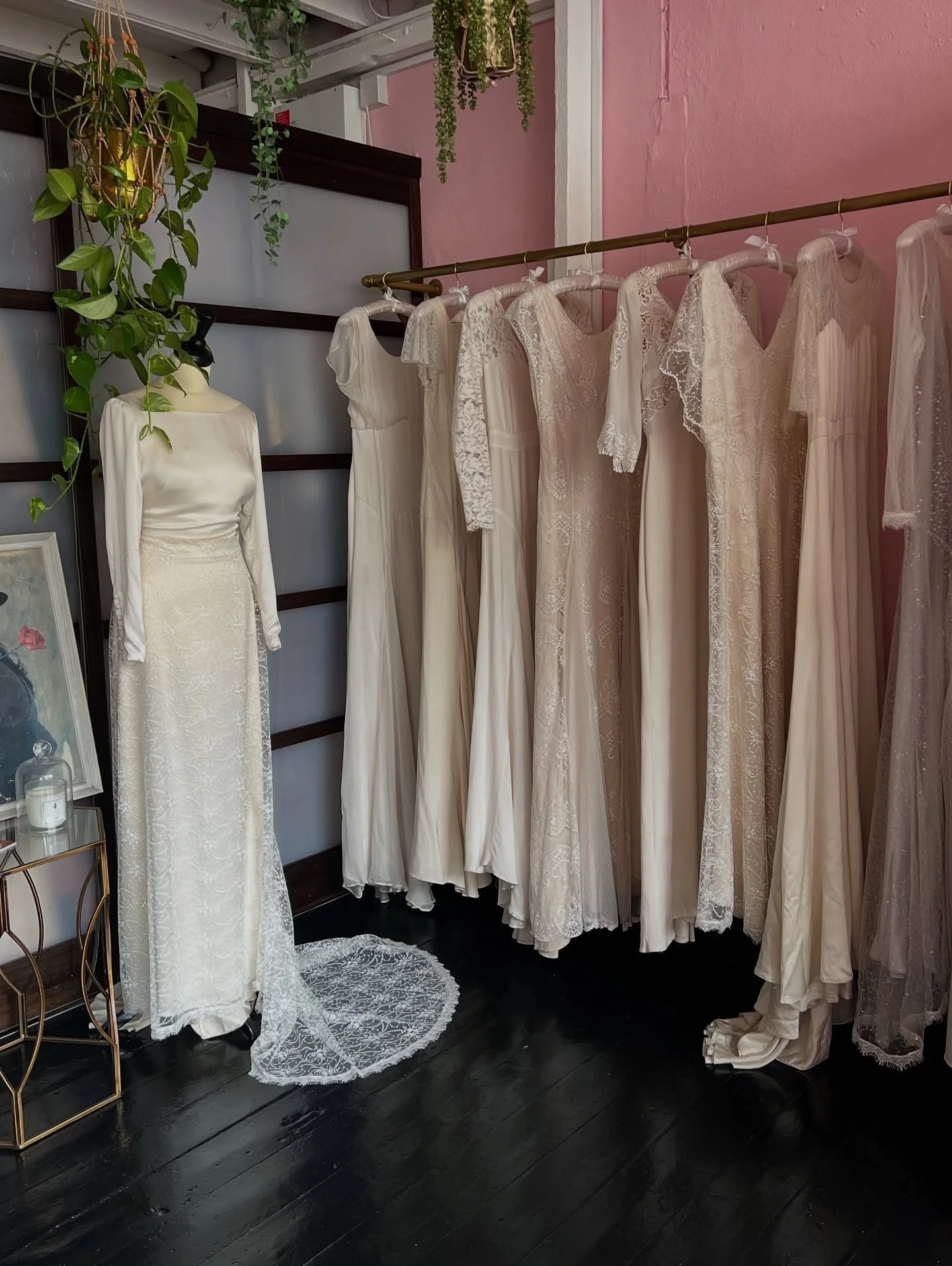 Our London Boutique ✨ Take one hour all to yourself to browse our full collection of dresses &amp; bridal separates and try on as many dresses as take your fancy! 

The pink &amp; black boutique has a relaxed and informal feel to make you feel right 
