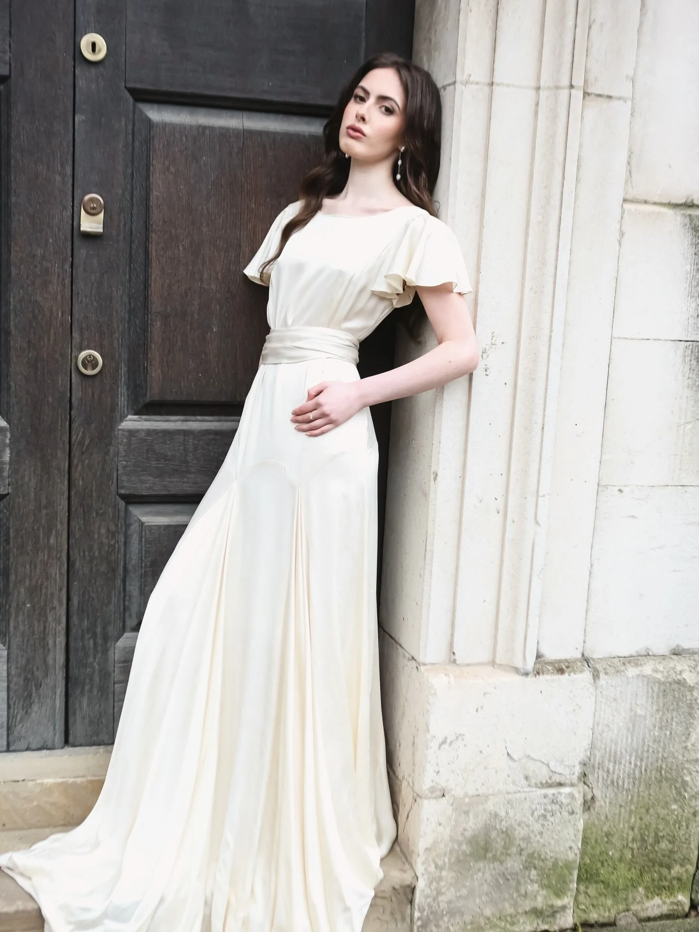 The Willow &mdash; effortless silk, timeless lines, and a whisper of vintage romance ✨

📸 @the_taikan 
Model @ameliaroseleee