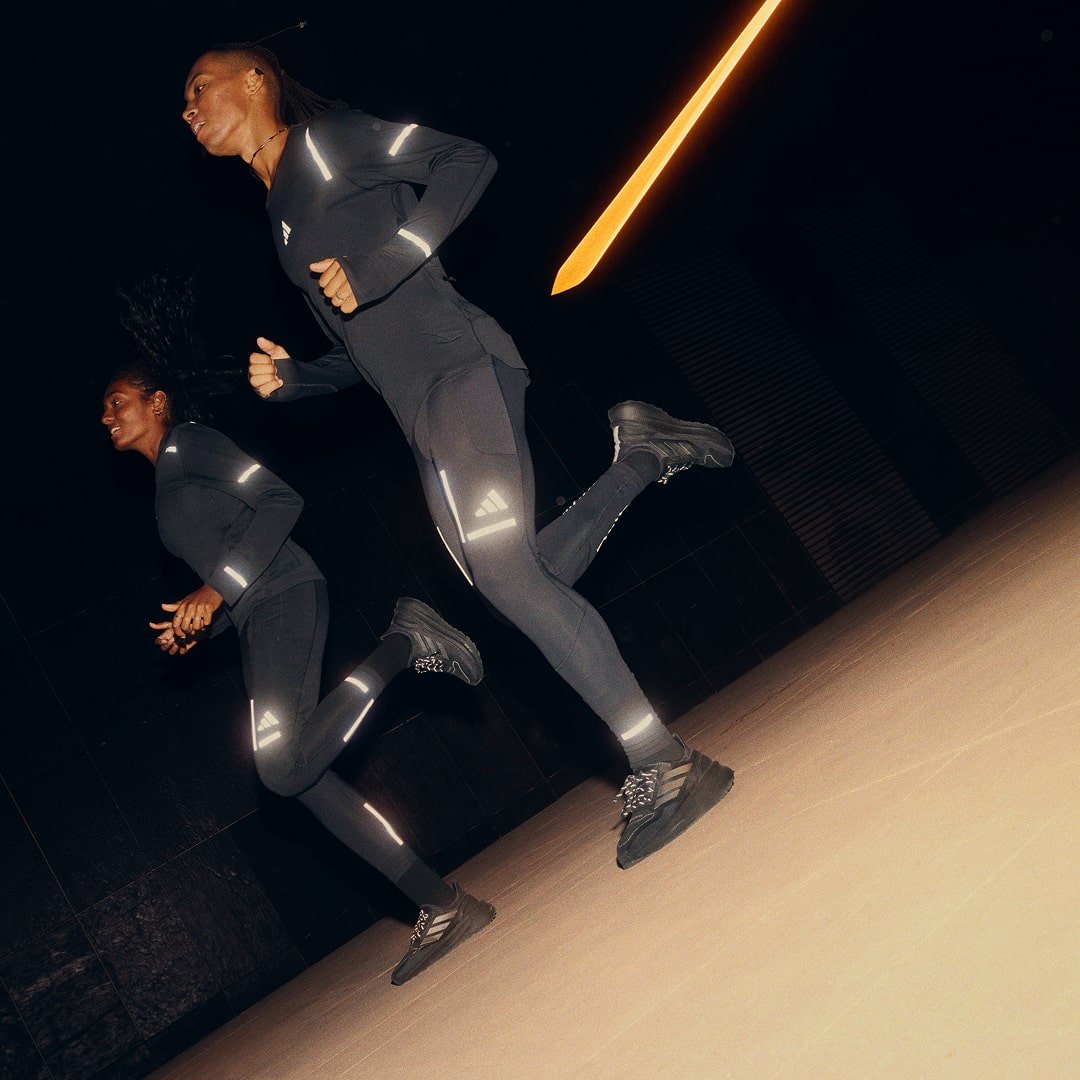 SS25_MODULAR_RUNNING_ULTIMATEREFLECTIVE_ST_GROUP_Q1_OF01M&OF01W_0123-R3-min.jpg