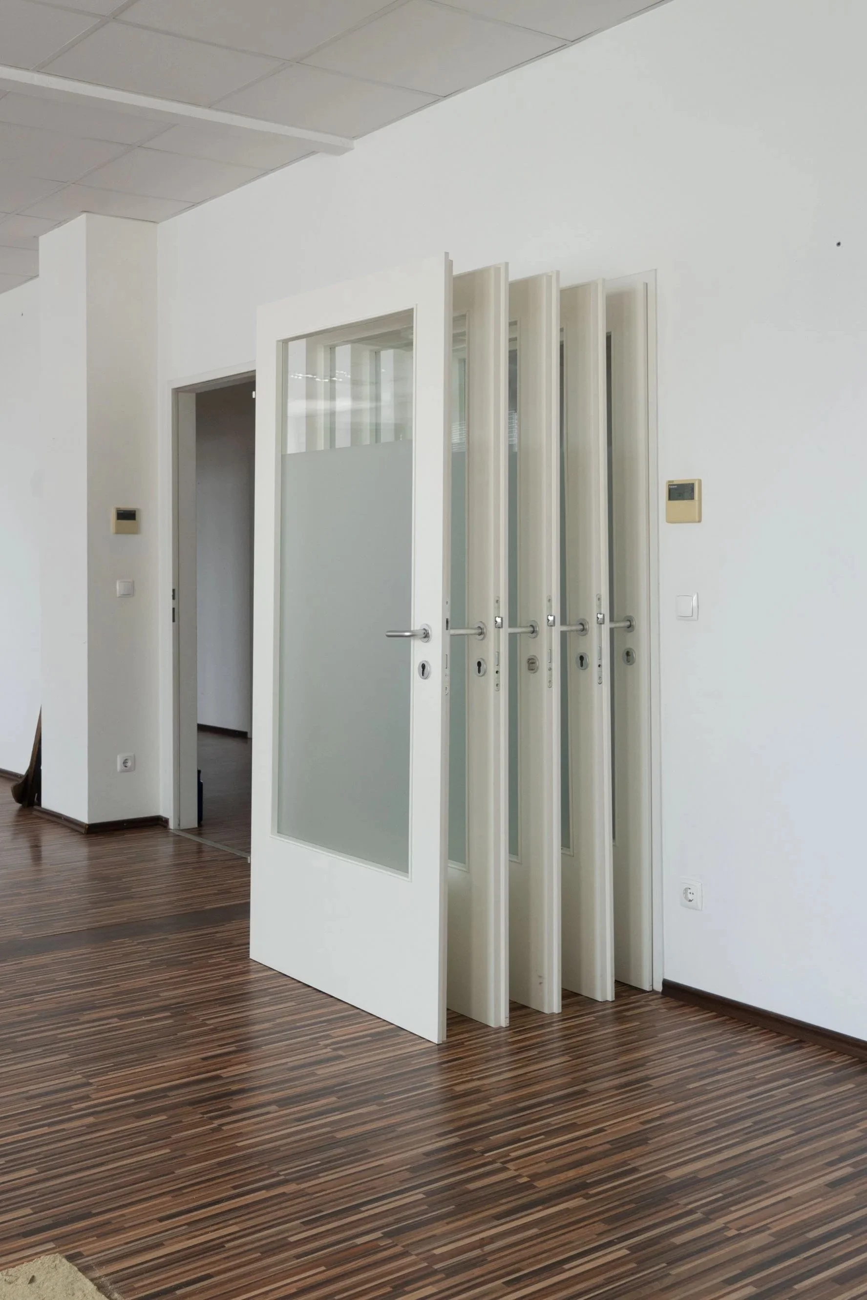 Only doors know what doors forget