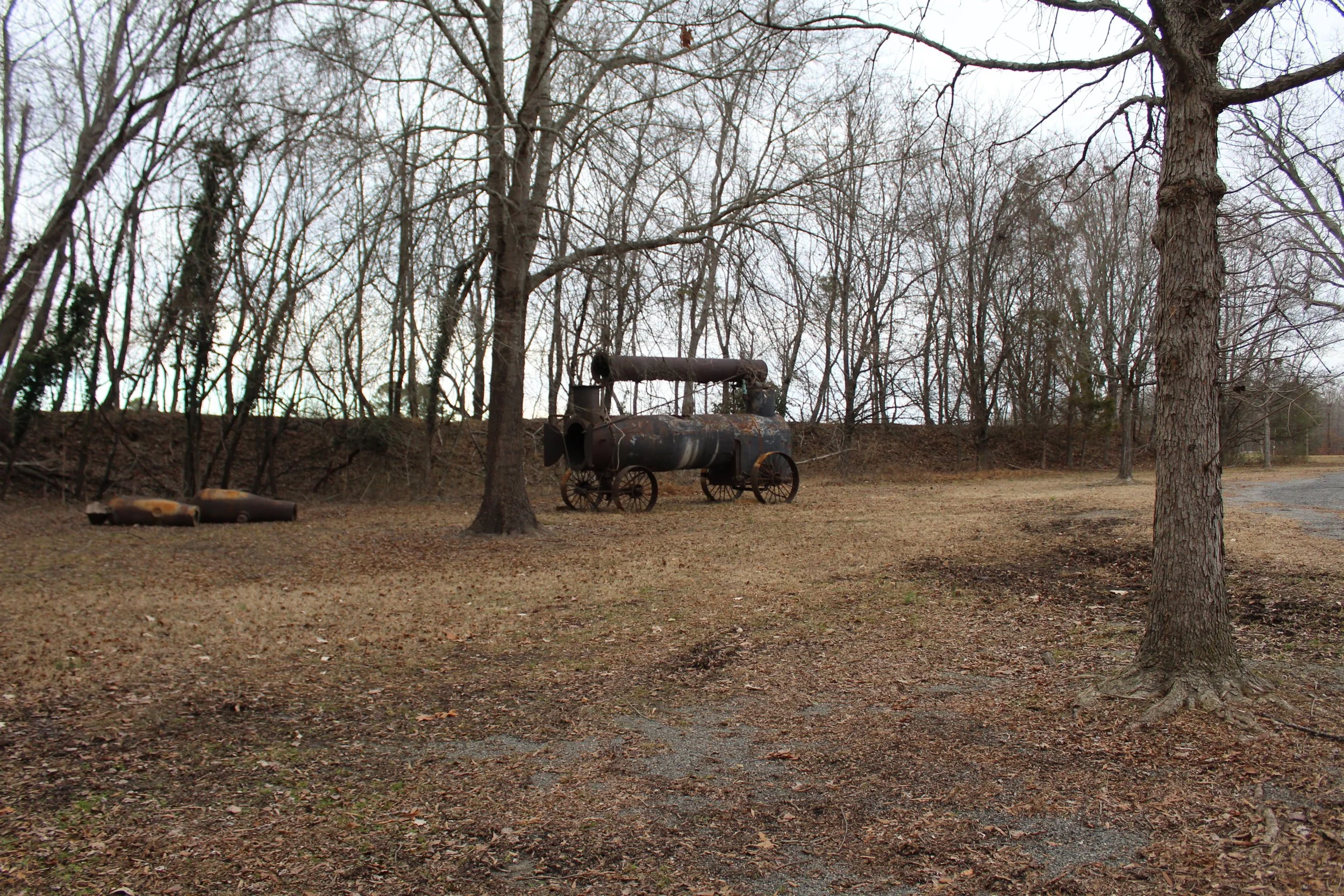 Lee Hall, 18Jan2024 (33) Cut-down Dahlgren Smoothbore Shell Guns & Navy Portable Boiler.JPG