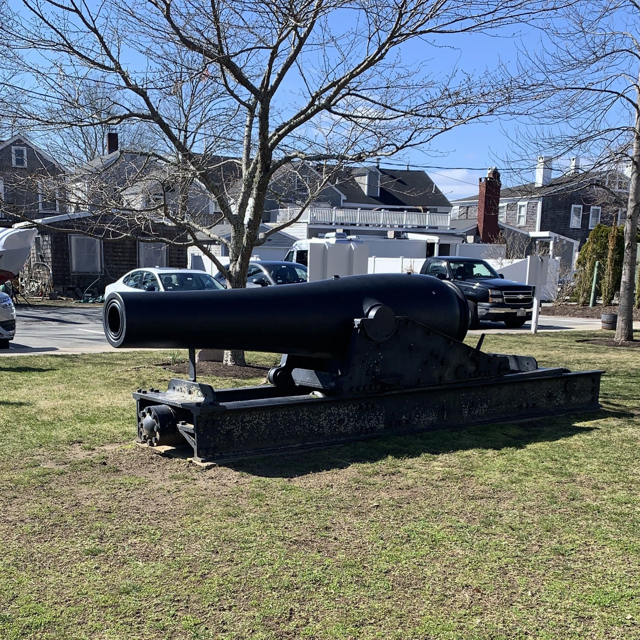A US Army 8-Inch Muzzle Loading Rifle, Number 8, displayed in Mattapoisett, Massachusetts