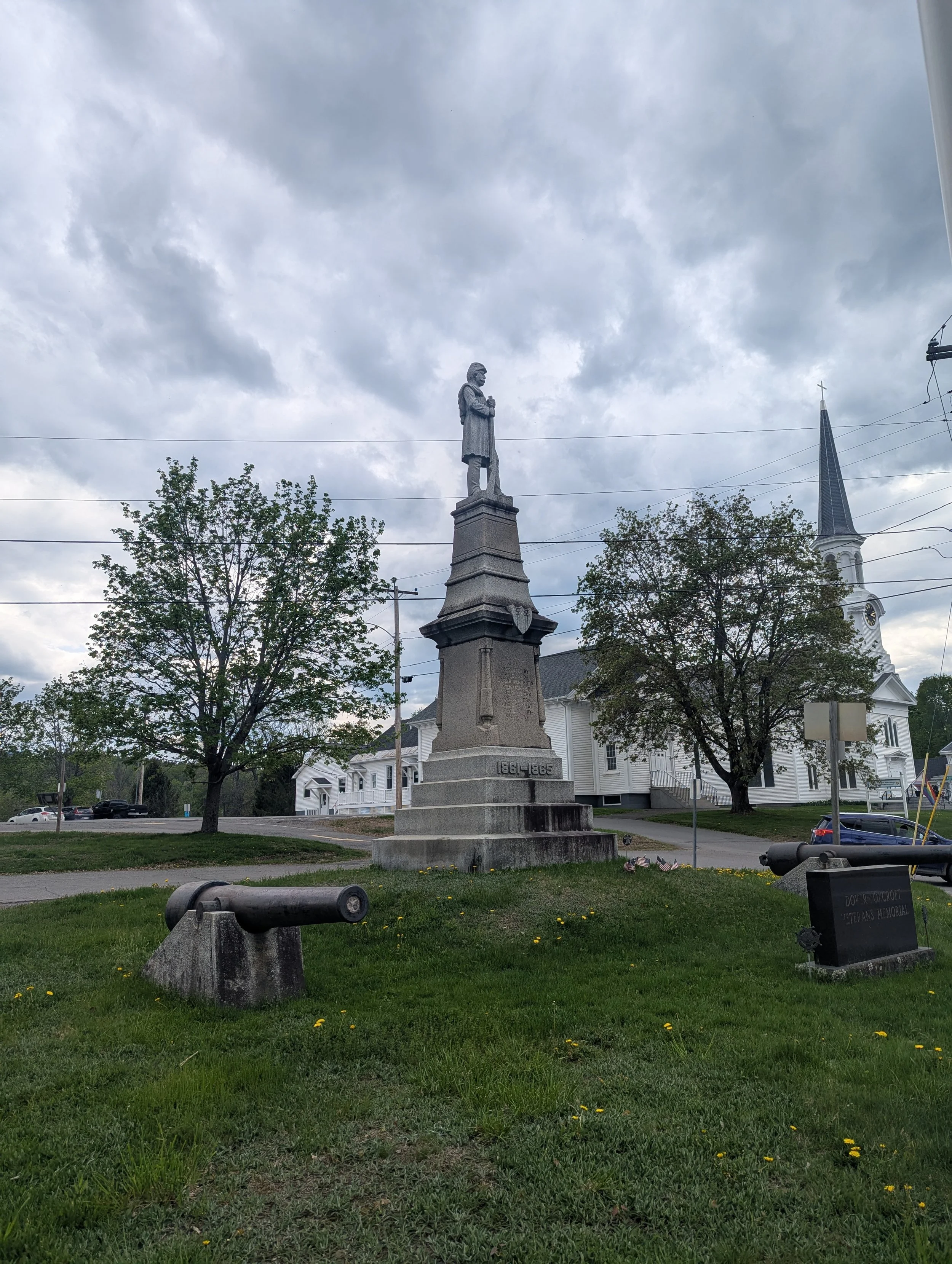 Photo of the Dover-Foxcroft Monument by Lee James Thieman