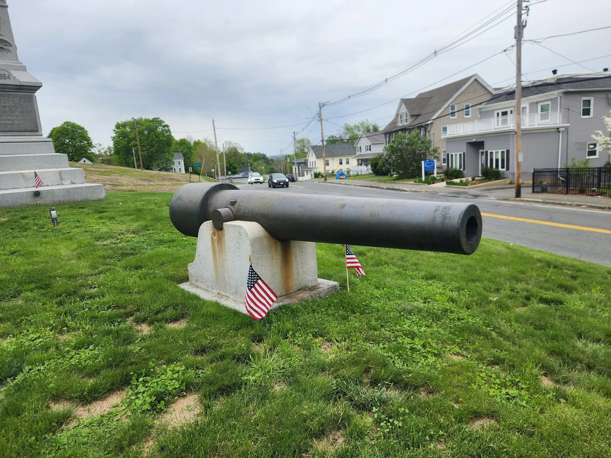 US Army 100-Pounder Parrott Rifle in Monson, Massachusetts - Photo by Tom Speight