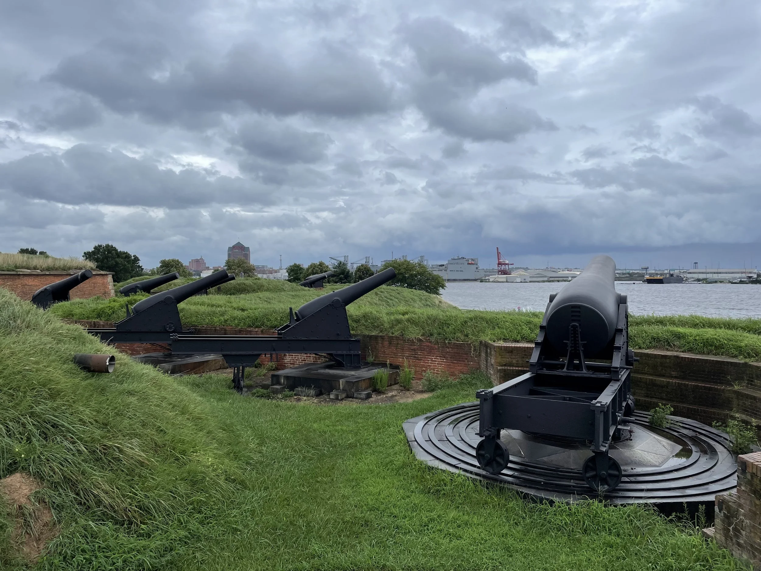15-Inch, 8-Inch, and 8-Inch Rifle Rodmans are displayed at Fort McHenry in Maryland