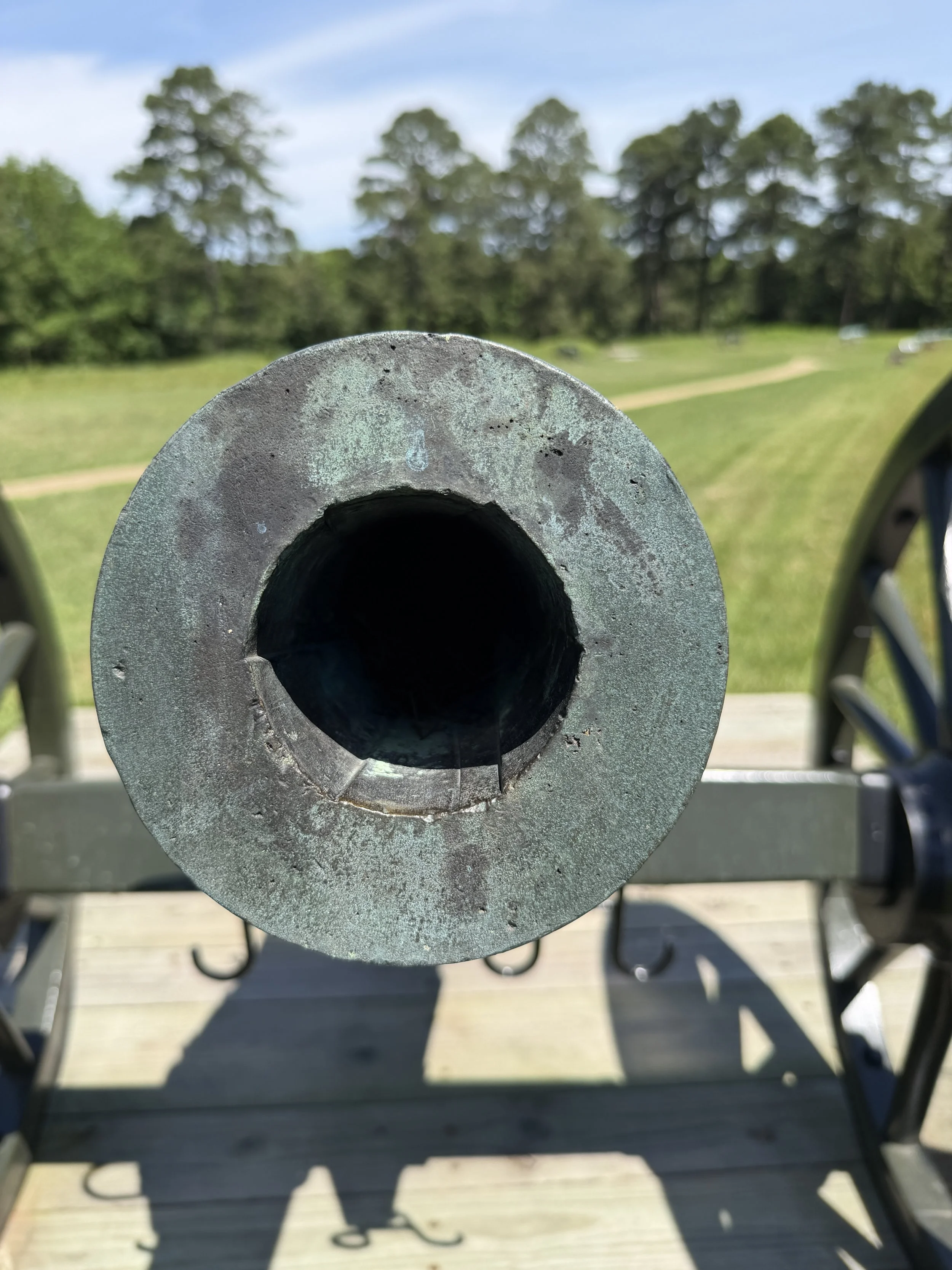 Bore of the A.B. Reading 3-Inch Rifle showing 6 grooves, left hand.
