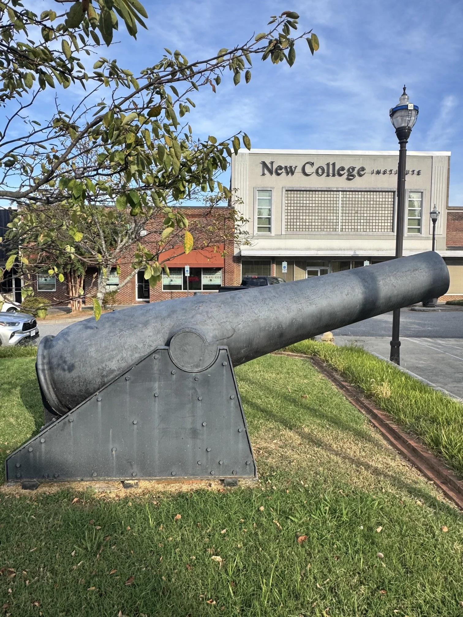US Army 8-Inch Rifles in Martinsville, Virginia