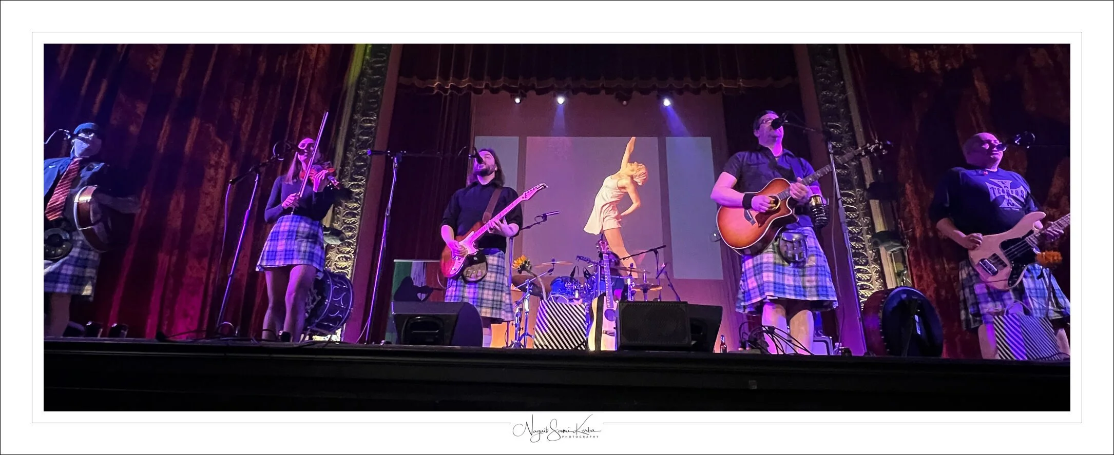 Tartan-Terrors-from-the-front-row-4744.jpg