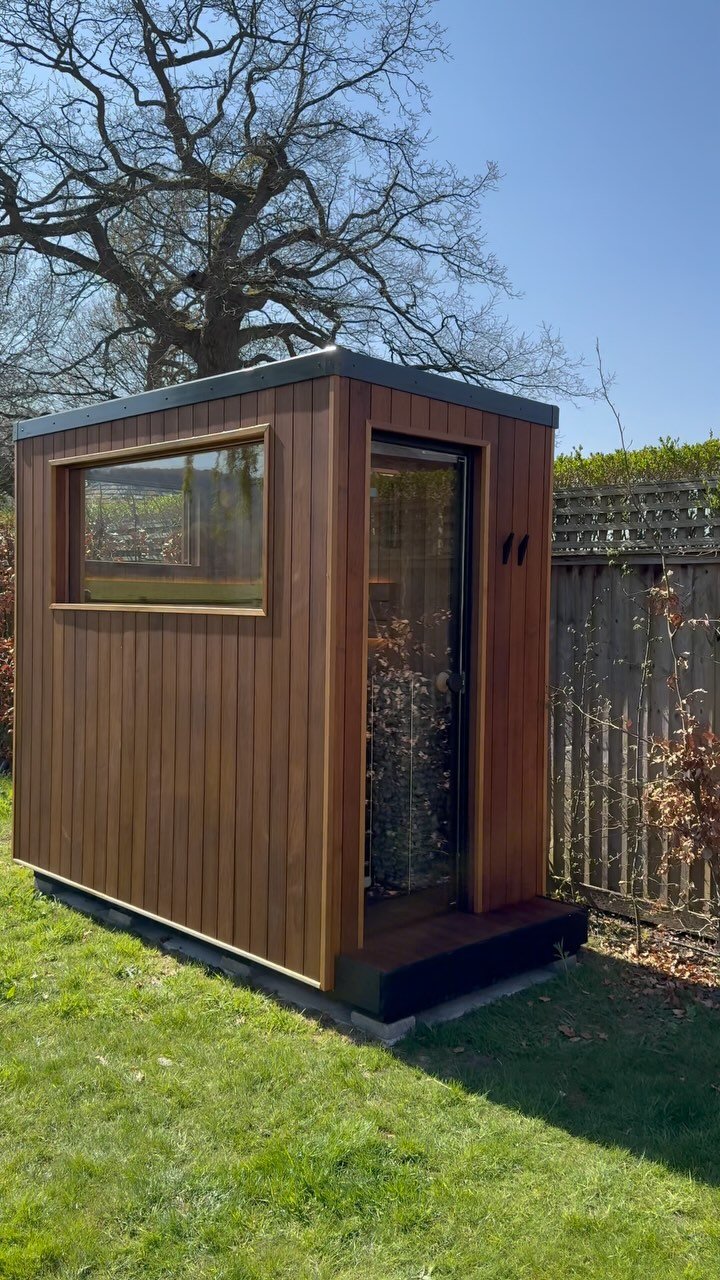 No matter the angle, the Hot Box never misses. sleek meets traditional — a garden upgrade with serious benefits.
Pair it with an ice bath for the ultimate year-round contrast therapy setup.
@urban_ice_tribe
#hotboxsauna #contrasttherapy #g