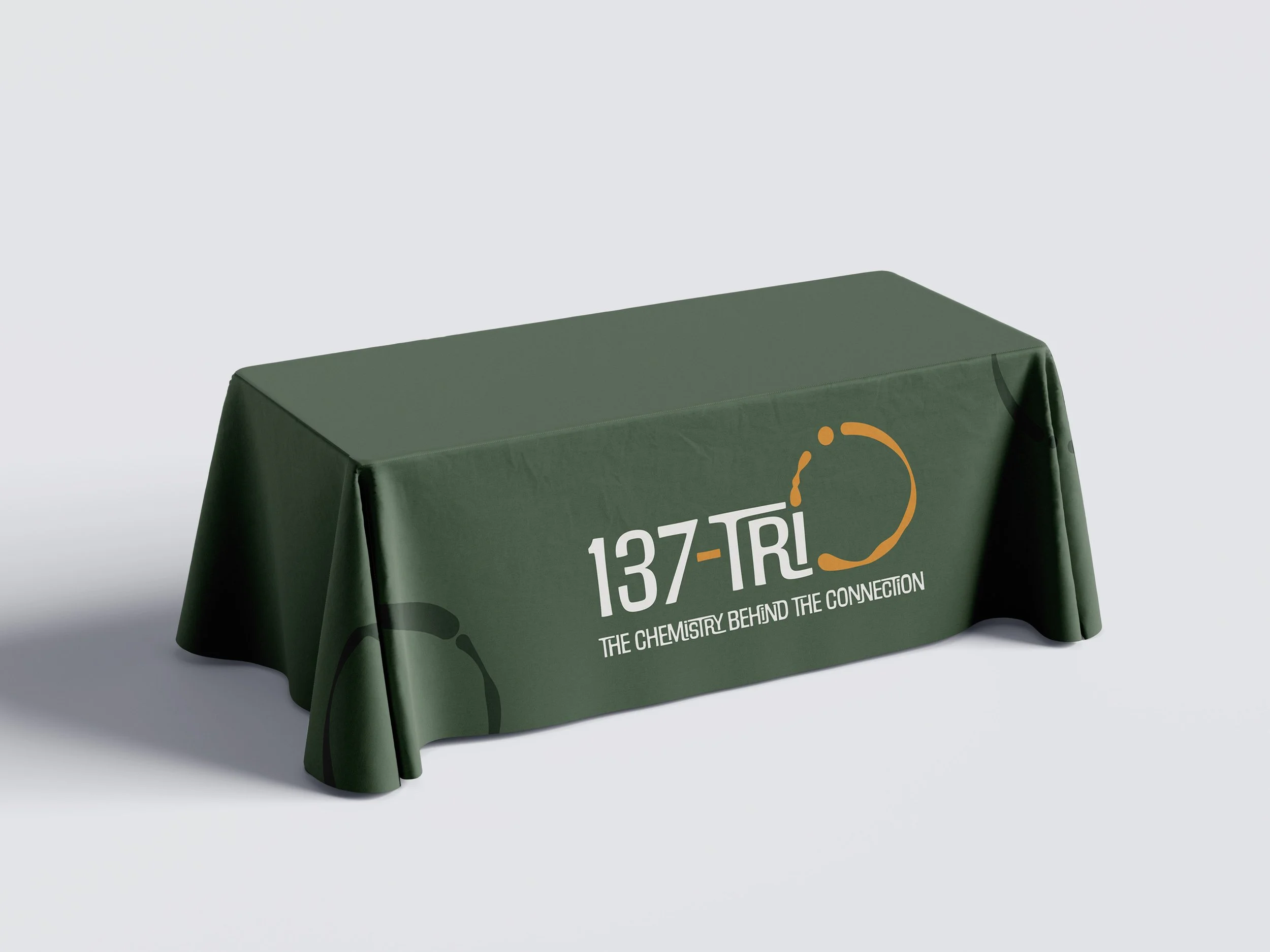Tablecloth_Mockup_1.jpg