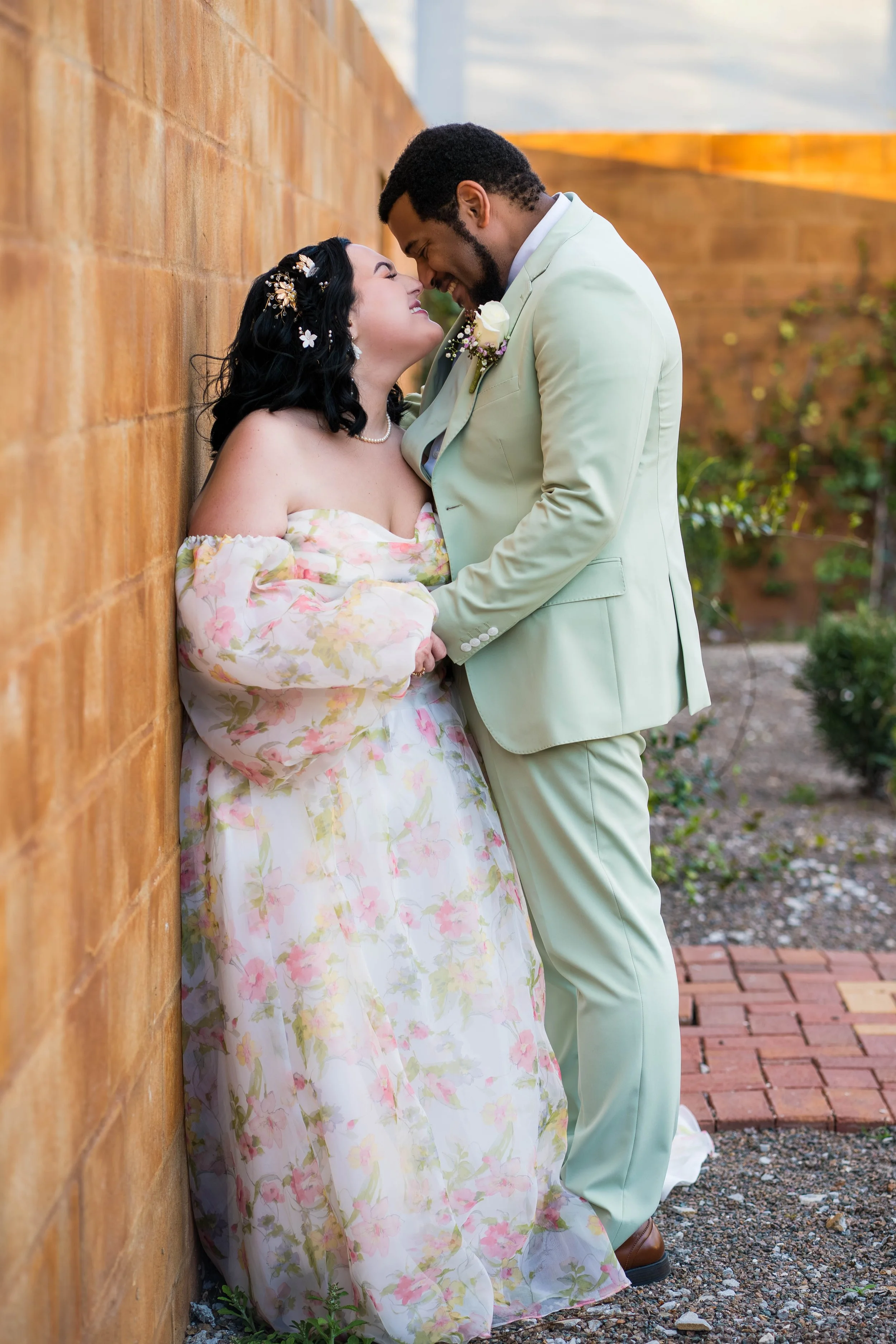 Winthrop-Barn-Theatre-Tampa-FL-Wedding-Valley-and-Vine-Photography-448.jpg
