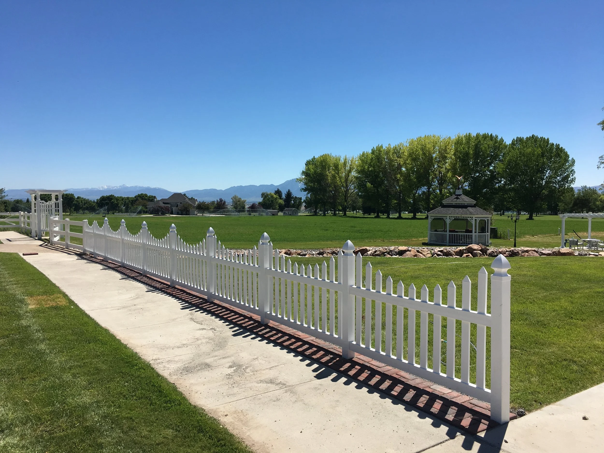 White picket fence, decorative vinyl fence in Southern ID.