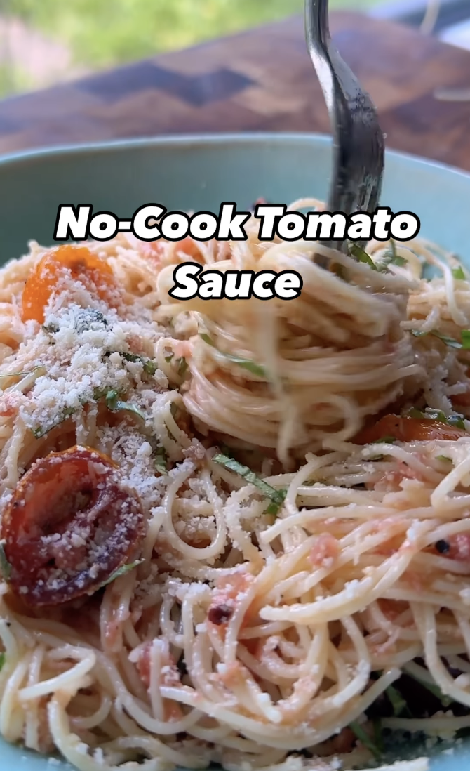 No Cook Tomato Sauce