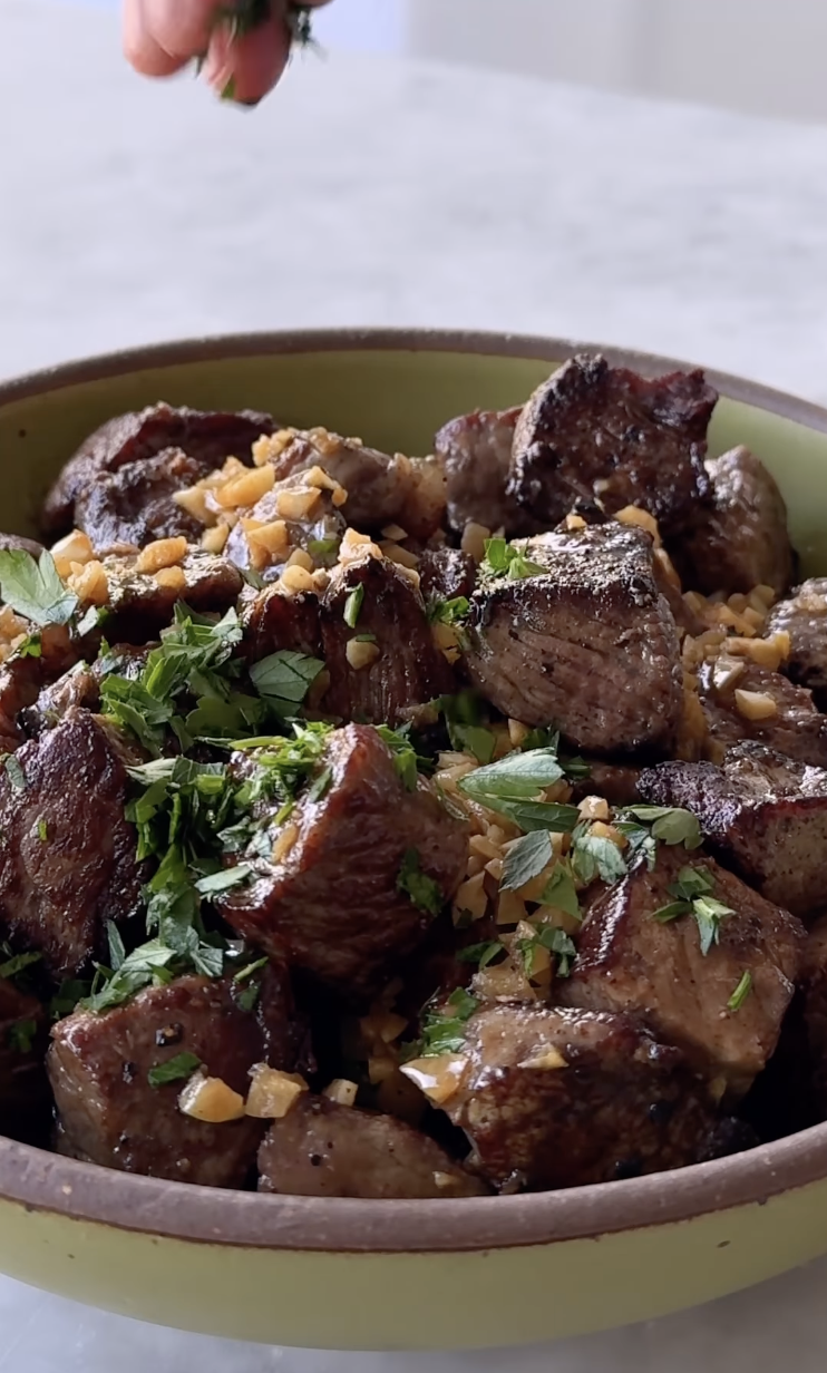 Garlic Butter Steak Bites