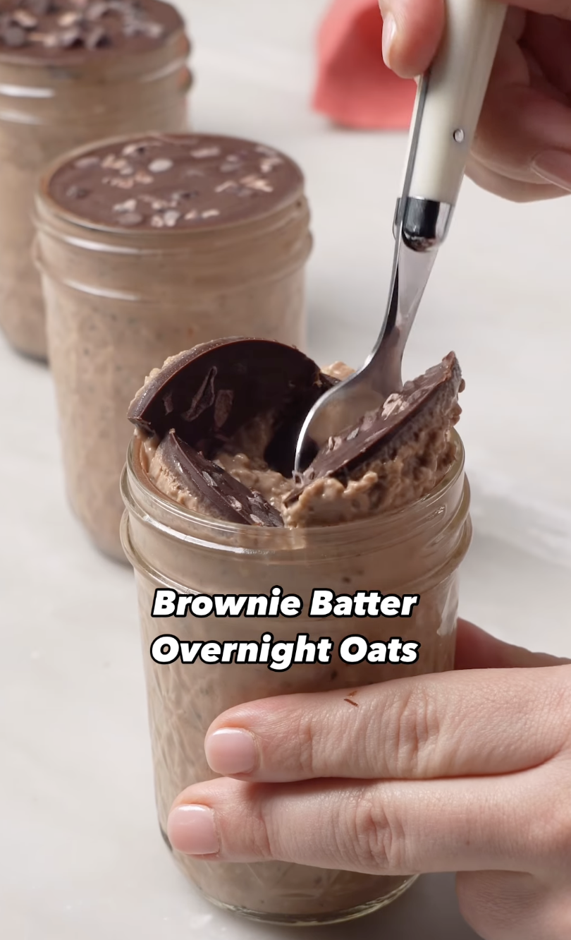 Brownie Batter Overnight Oats