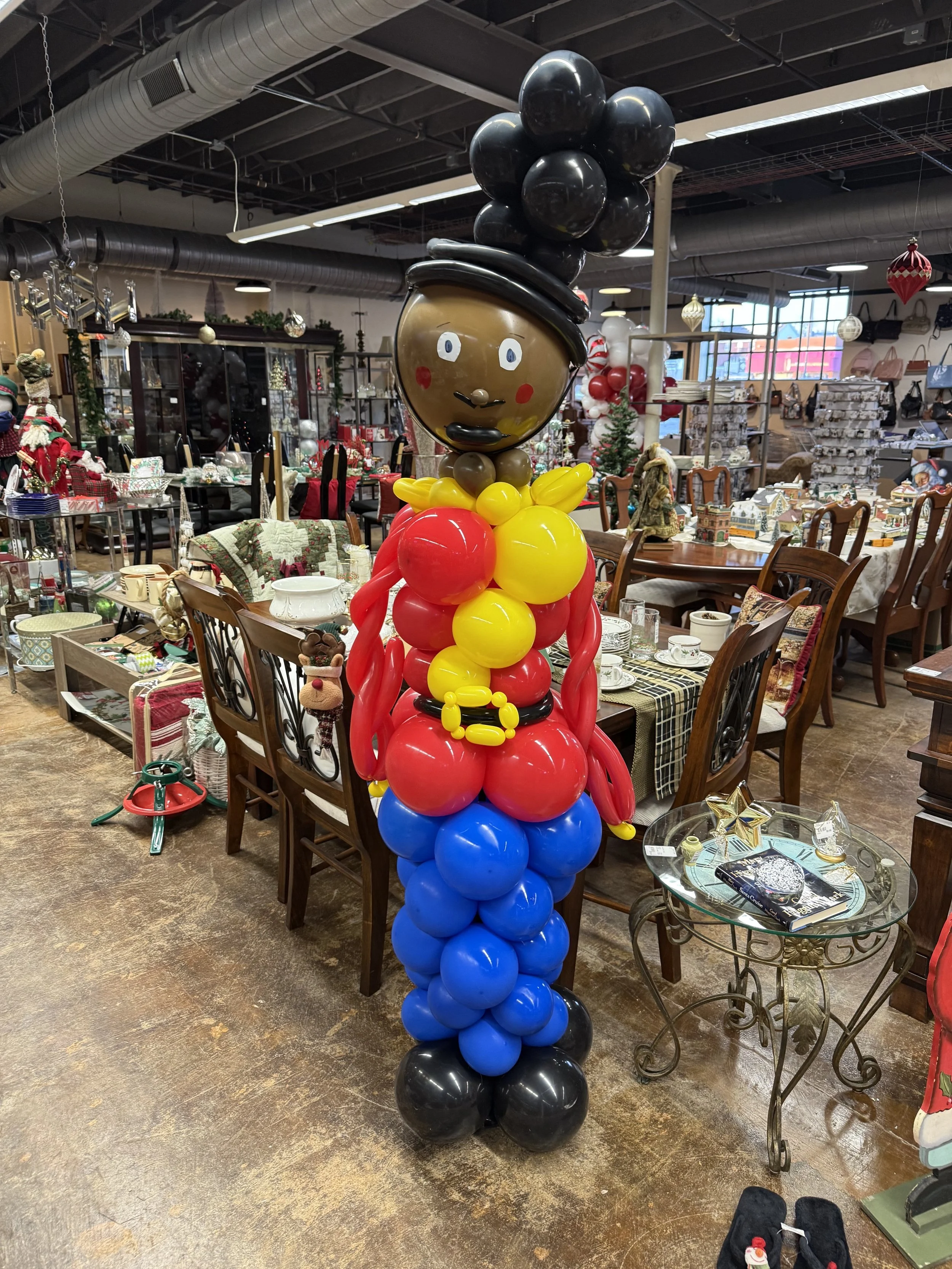 Nutcracker balloon decor ICH.jpg