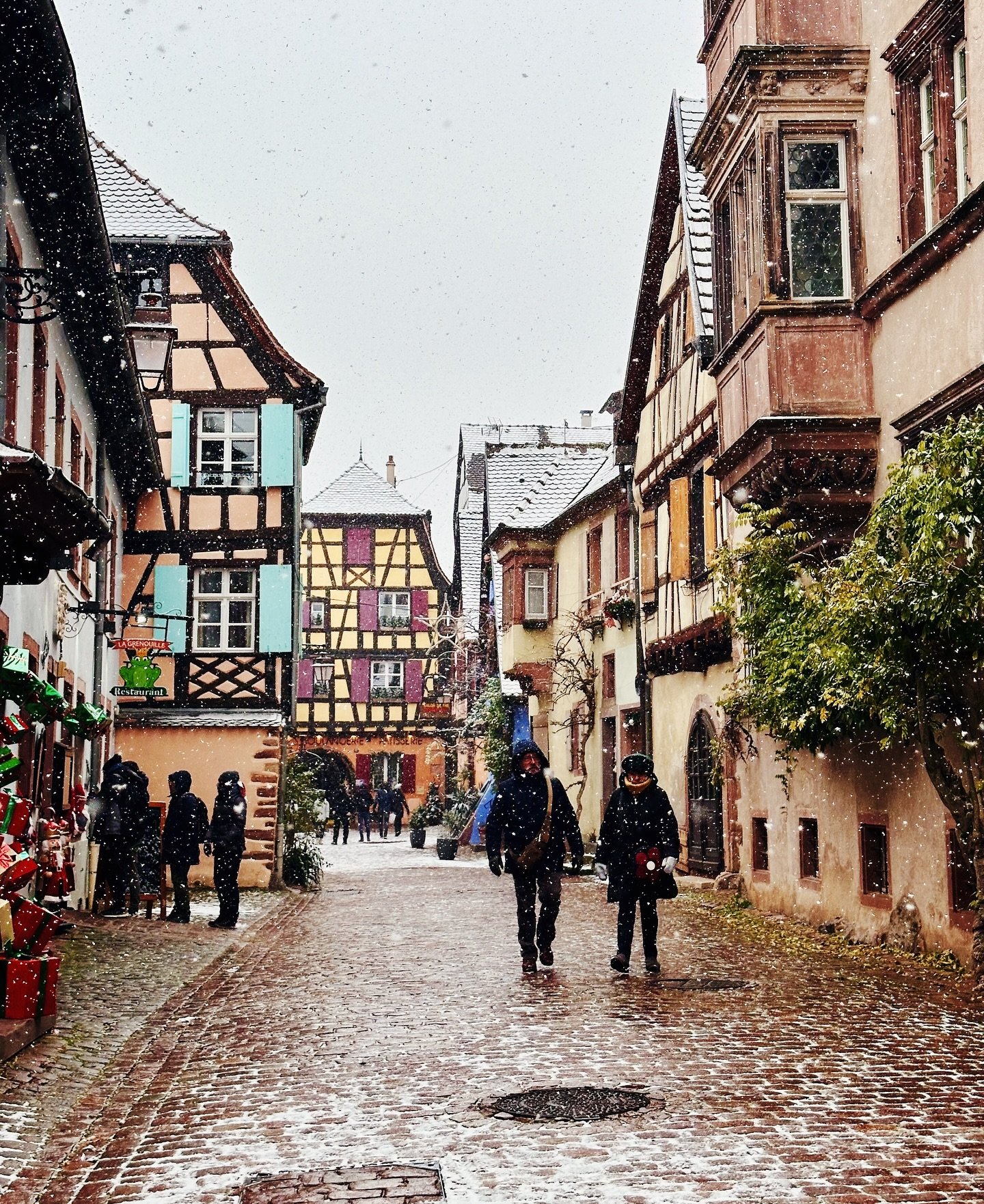 Fall is in the air, which means the holidays are coming! Thank you to everyone who has reserved a spot on our upcoming Paris &amp; Alsace Christmas Markets Trip! We can&rsquo;t wait to show you the best these two areas of France have to offer at this