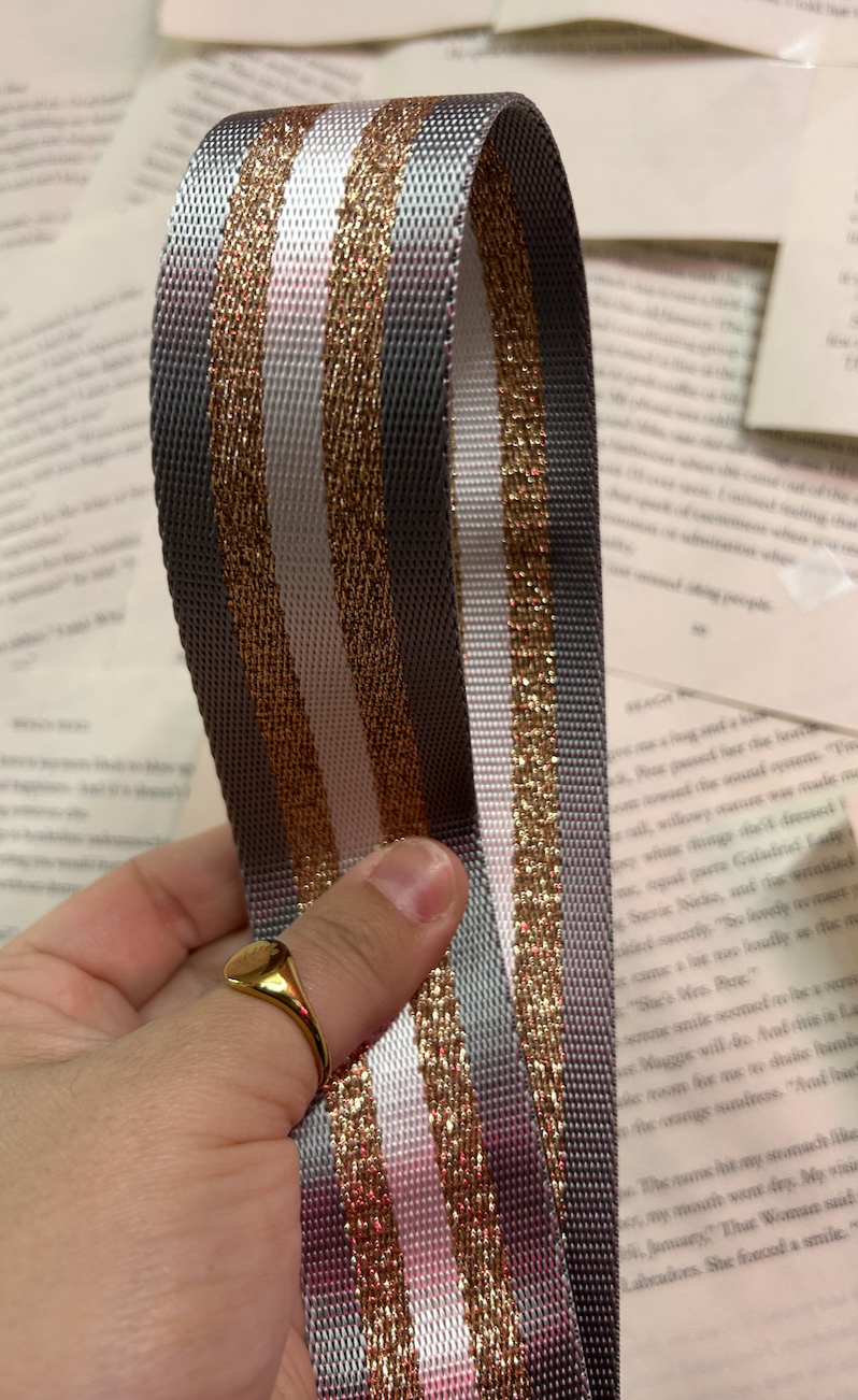 Bookish Crossbody | Kim Krafts