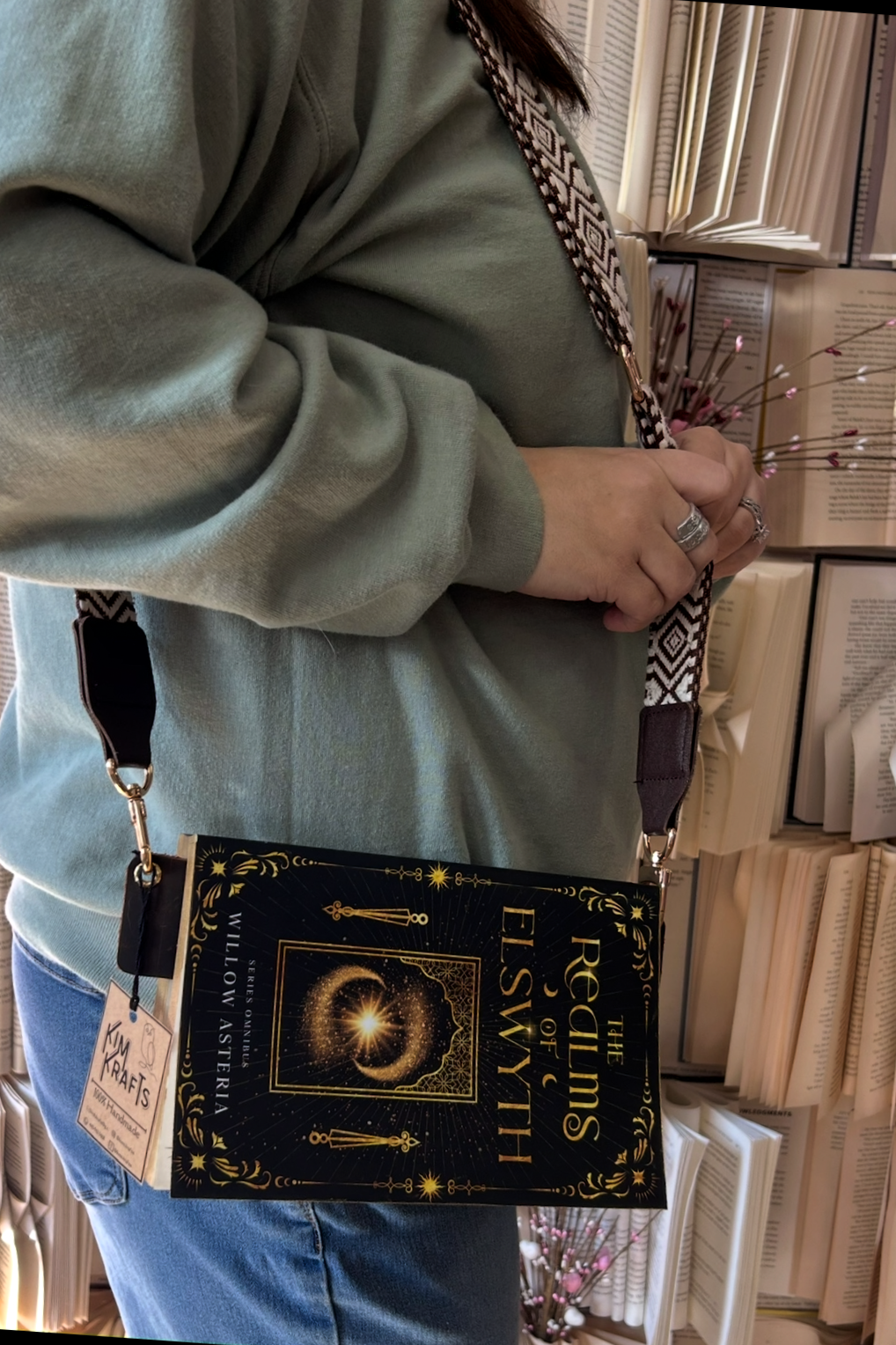 Bookish Crossbody | Kim Krafts