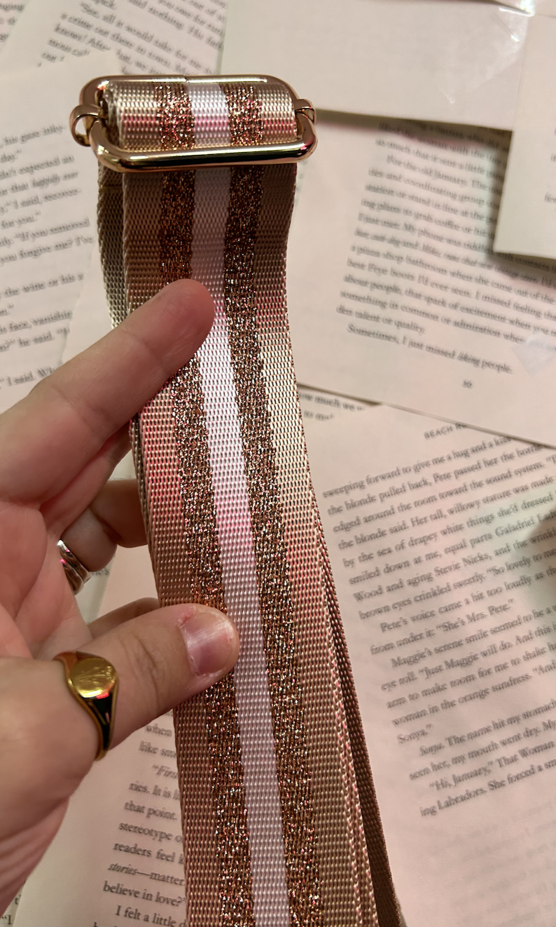 Bookish Crossbody | Kim Krafts