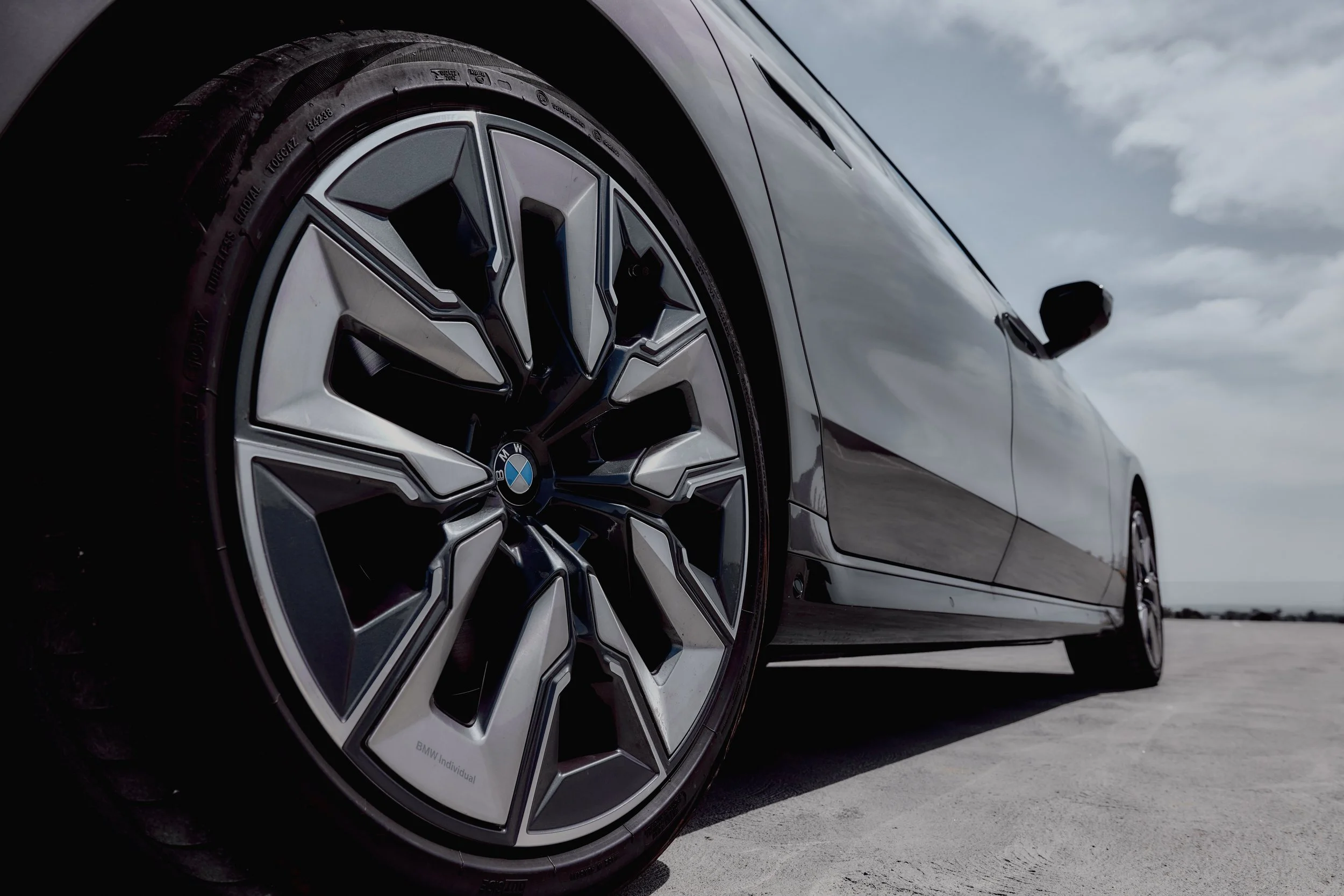 bmw 5.jpg