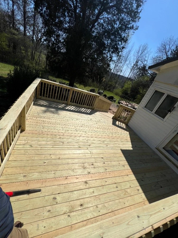 Deck3.jpg