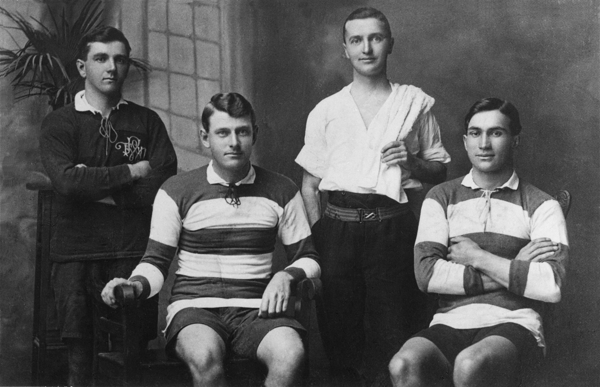 Tom right early ,team and date unknown..jpg