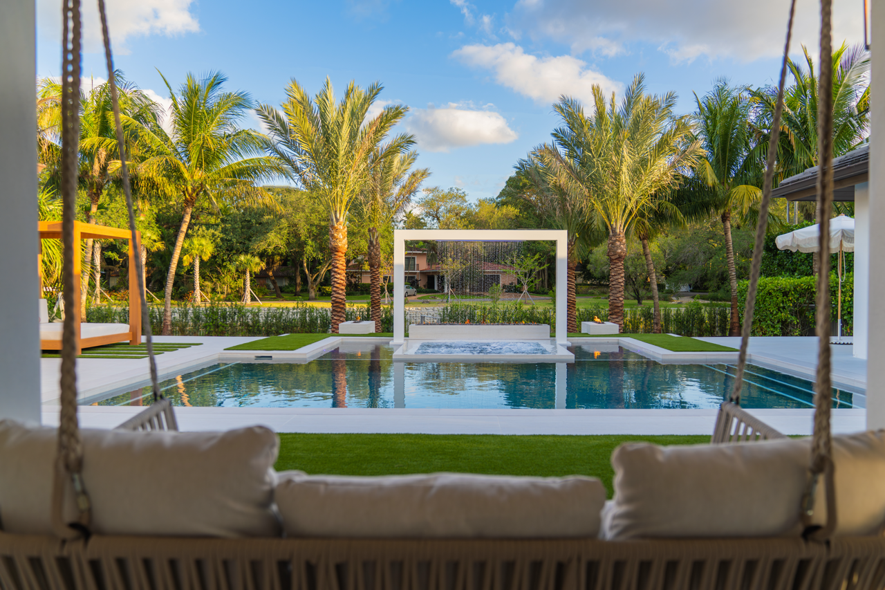 minimalist-modern-pool-Coral Gables Large.png