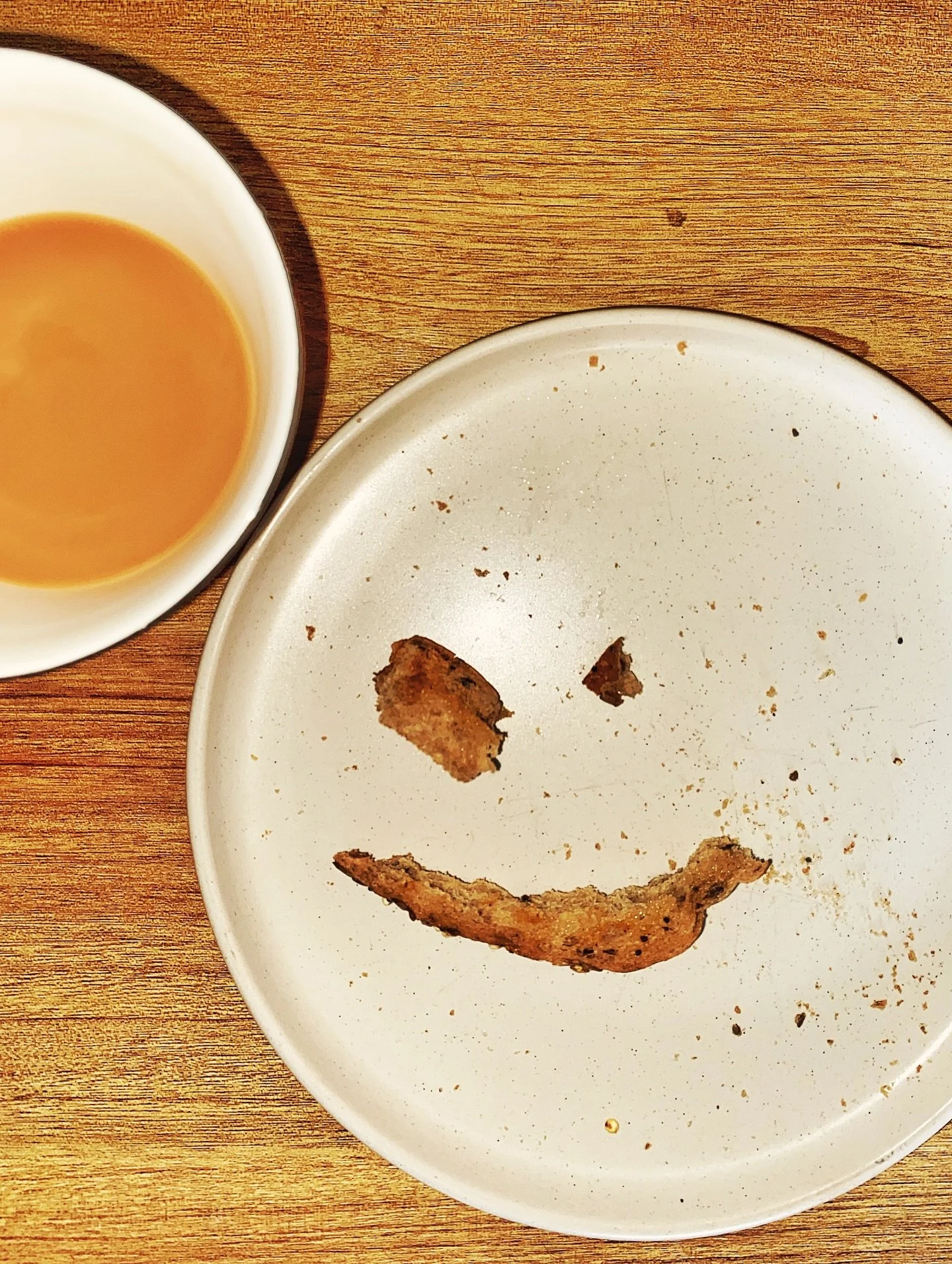 ✨ Positive Thinking Reminder ✨
Sometimes joy is hiding in the smallest places&mdash;an unexpected smile in your toast crumbs, a kind gesture from a stranger, or simply the sky above when you look up instead of down at your phone. 🌤️

The little sign