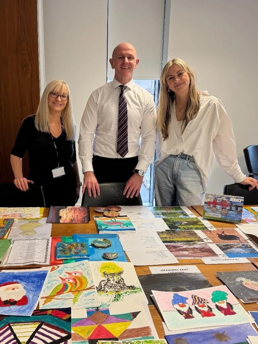 🎄 Digby Brown Christmas Calendar🎄 

I was delighted to be invited by Digby Brown to help judge their Christmas Card Competition this year. Each entry came from talented artists across different Headway Groups who support adults living with brain in
